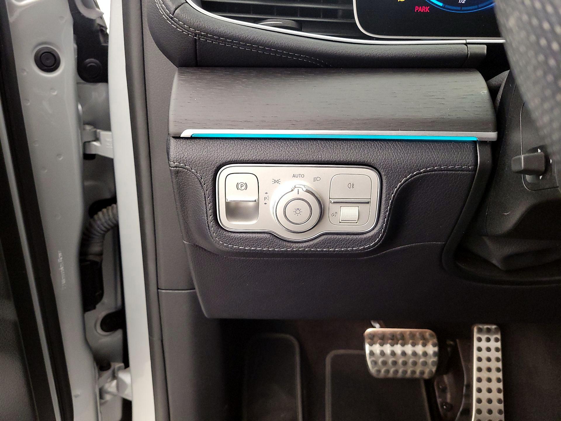 Thumbnail: 2020 Mercedes-Benz GLE - 13