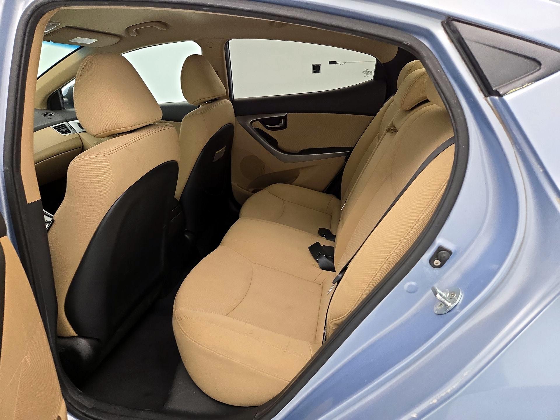 Thumbnail: 2013 Hyundai Elantra - 18