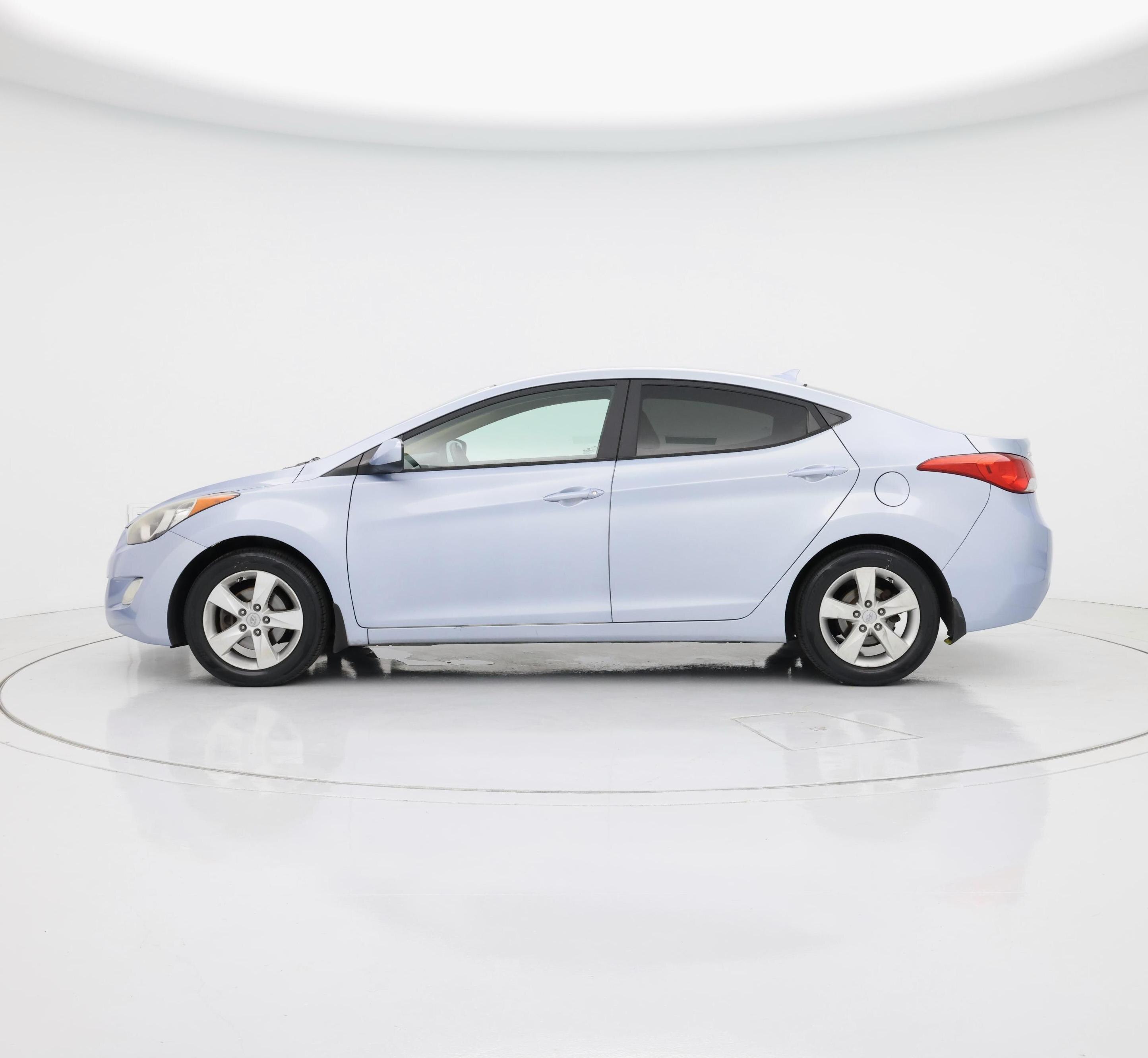 Thumbnail: 2013 Hyundai Elantra - 3