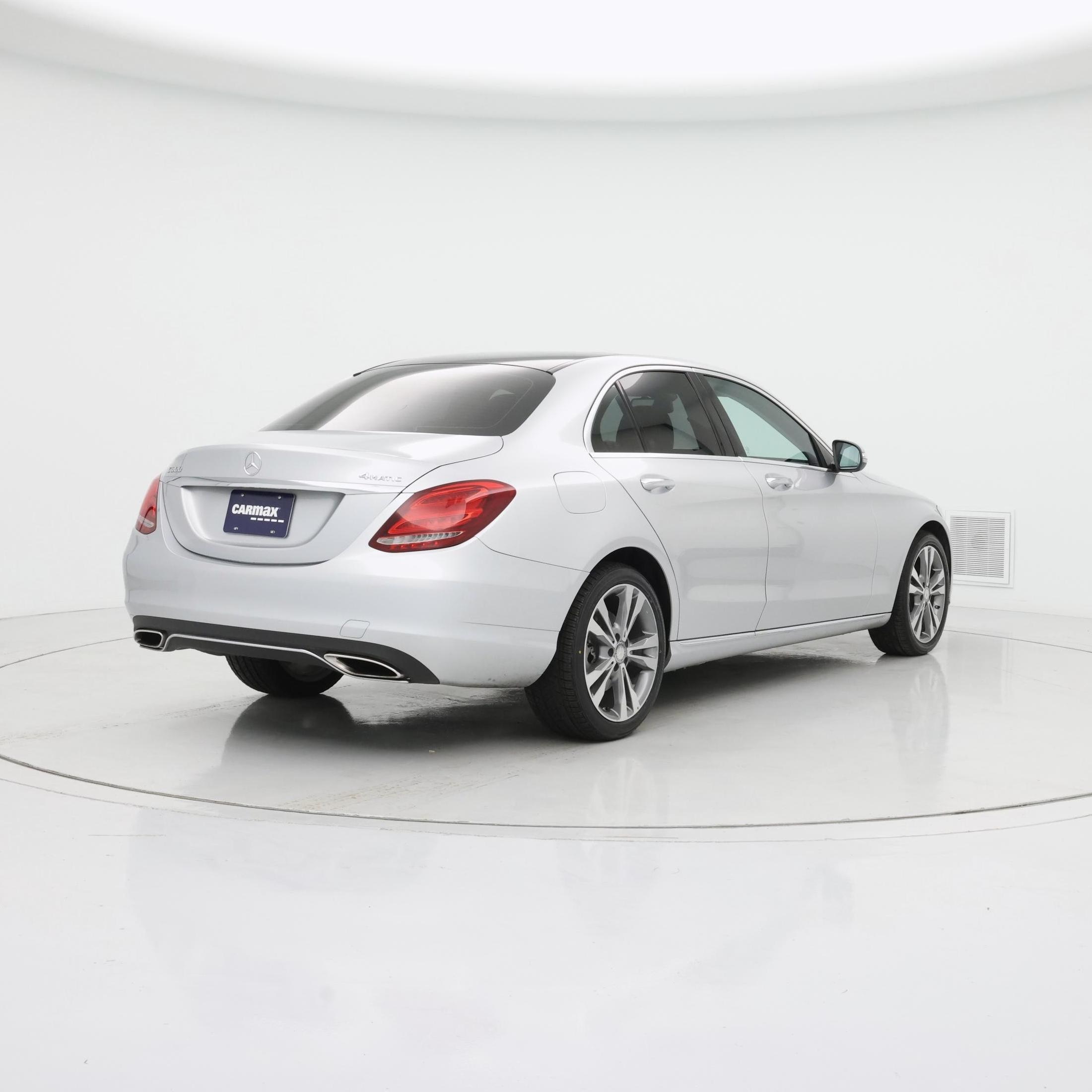 Thumbnail: 2015 Mercedes-Benz C-Class - 8