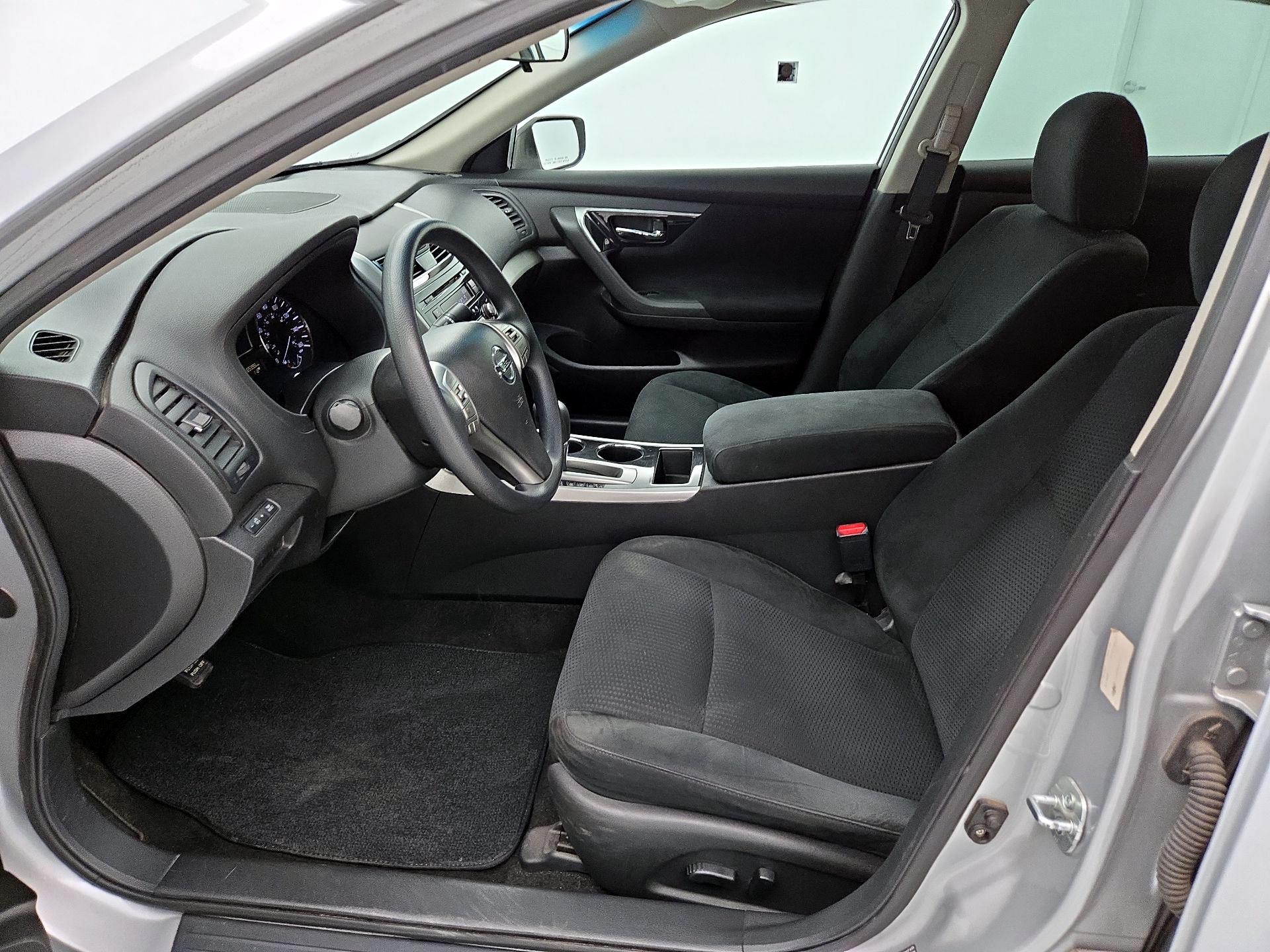Thumbnail: 2014 Nissan Altima - 11