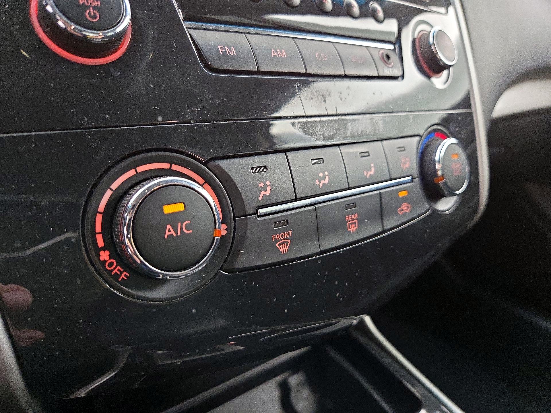 Thumbnail: 2014 Nissan Altima - 15