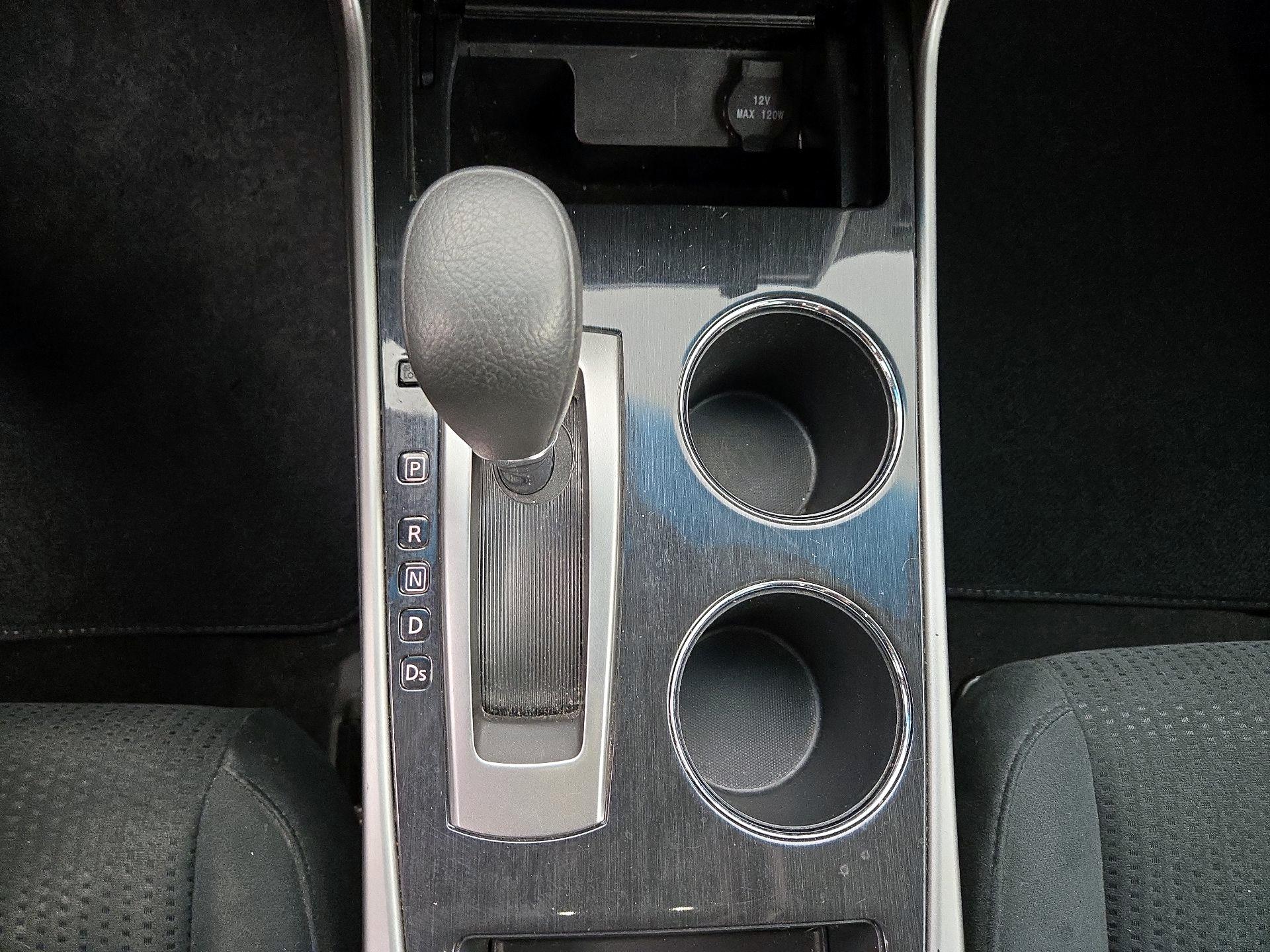 Thumbnail: 2014 Nissan Altima - 16