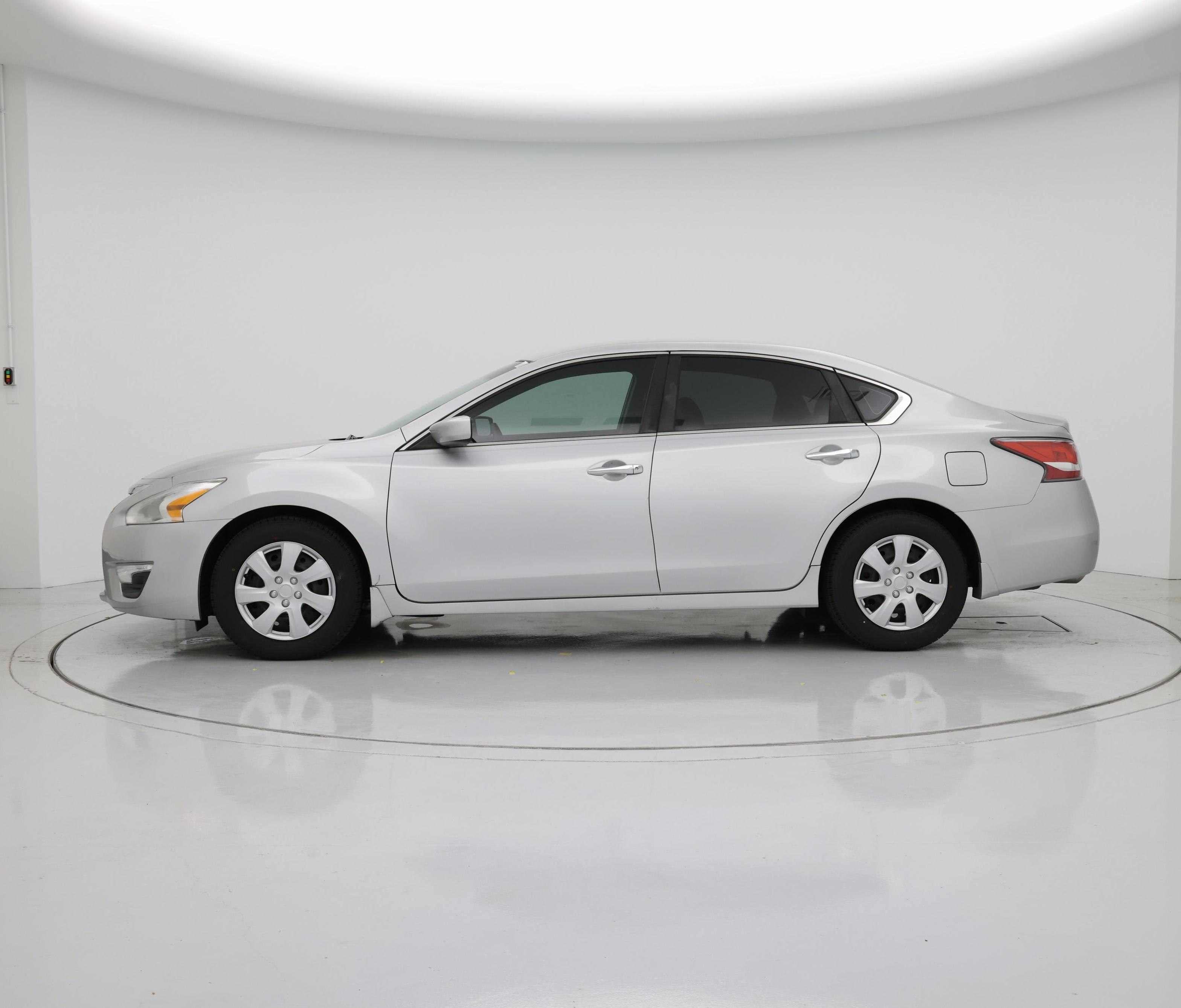 Thumbnail: 2014 Nissan Altima - 3