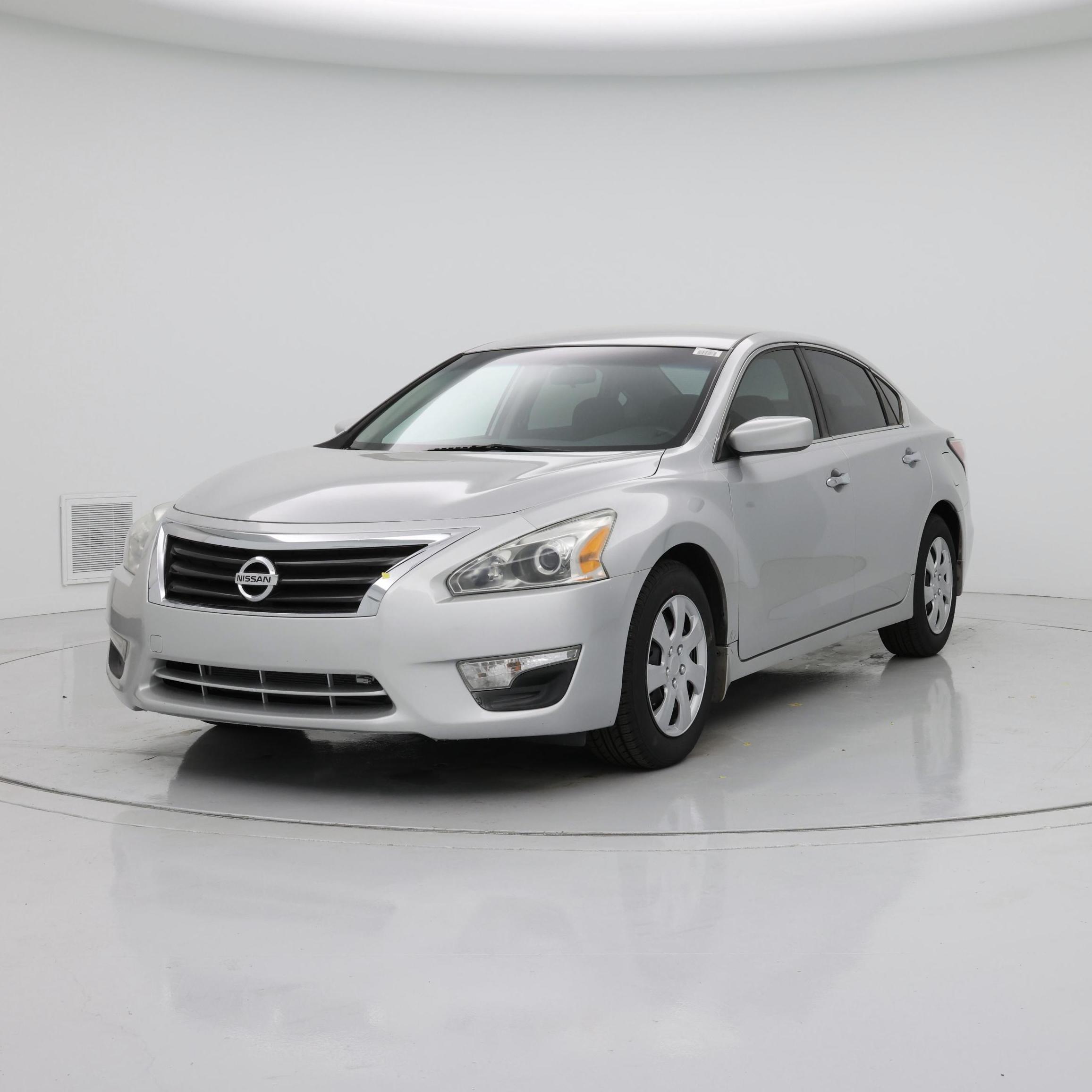 Thumbnail: 2014 Nissan Altima - 4