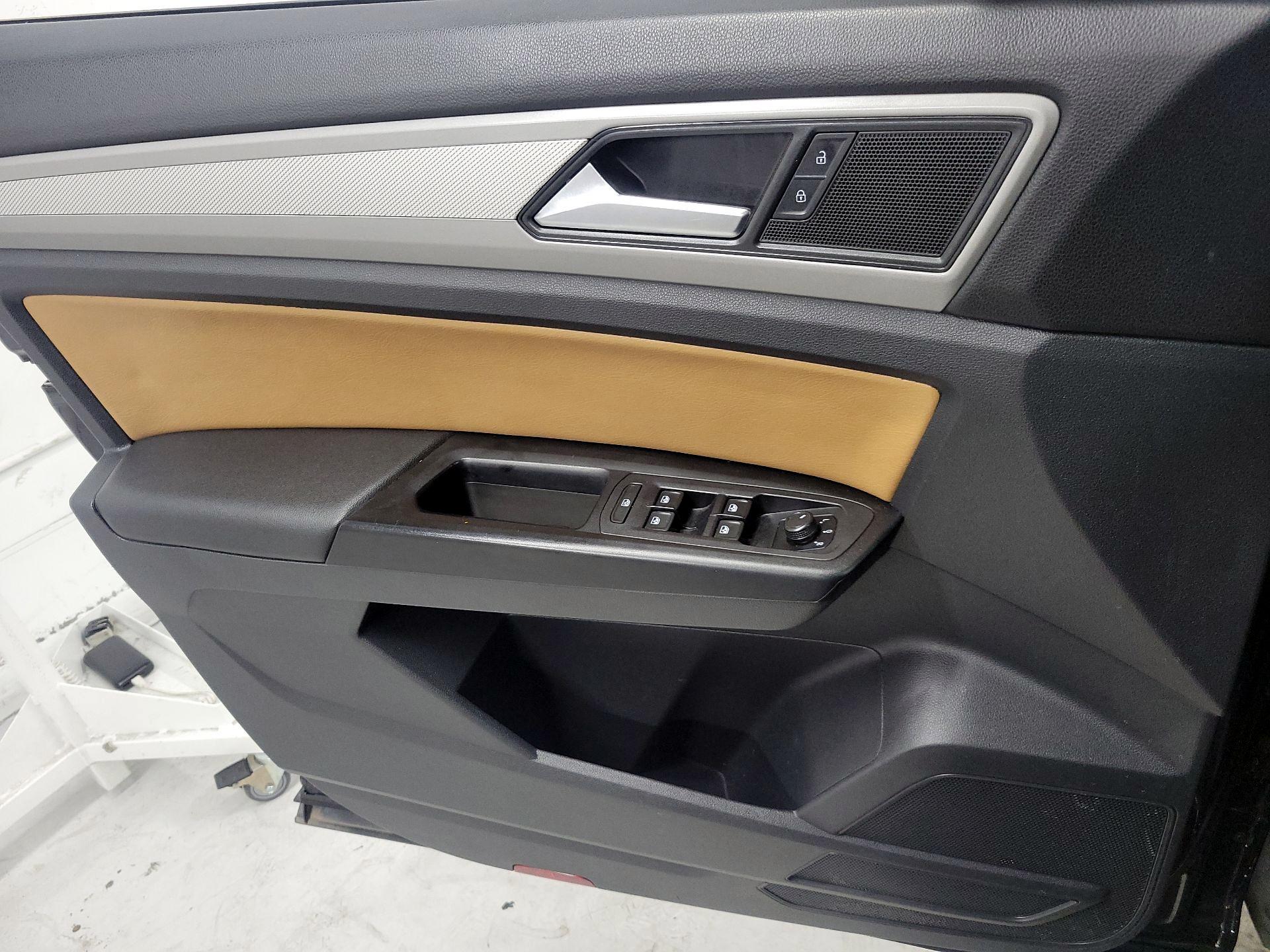 Thumbnail: 2020 Volkswagen Atlas - 12