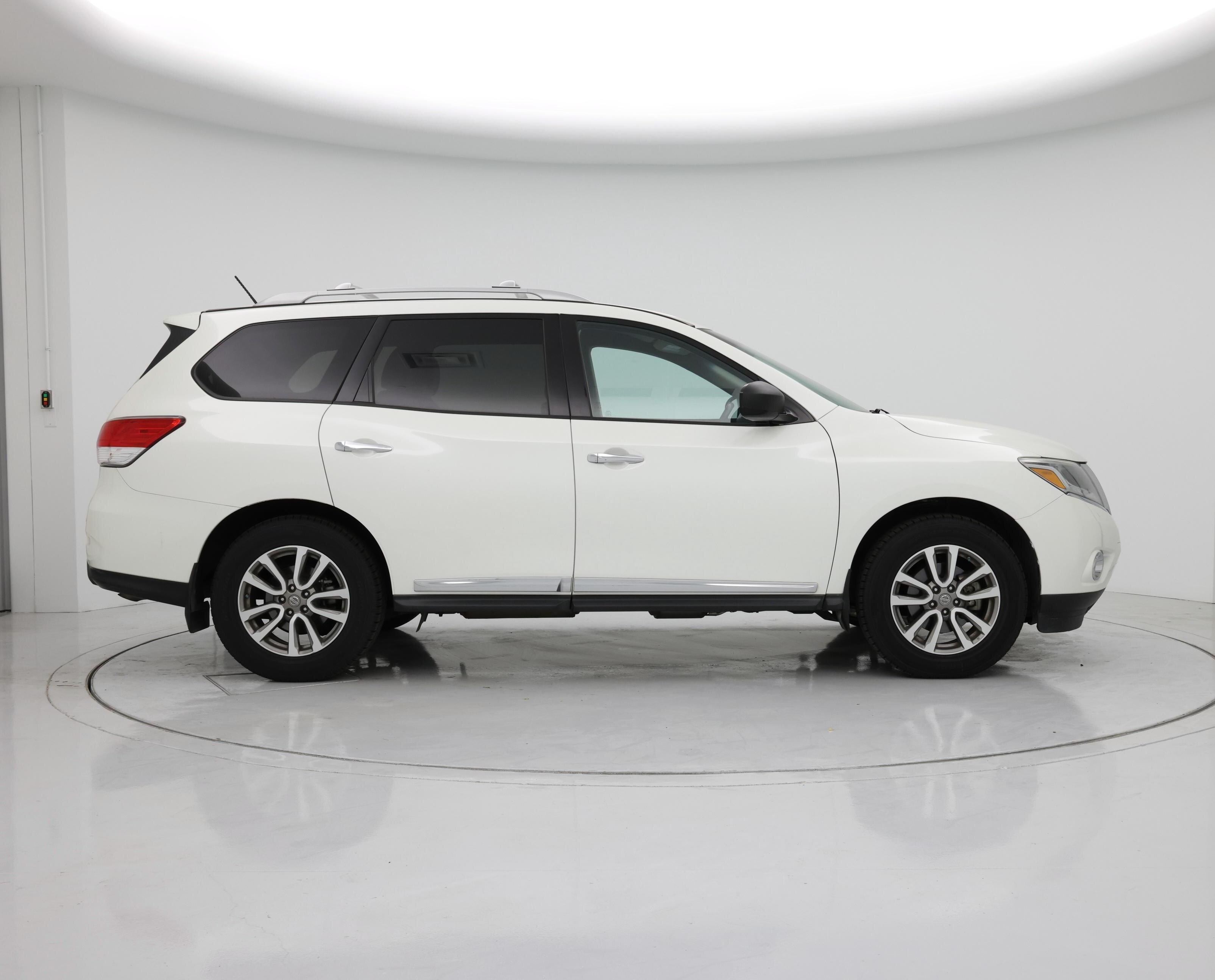 Thumbnail: 2015 Nissan Pathfinder - 7