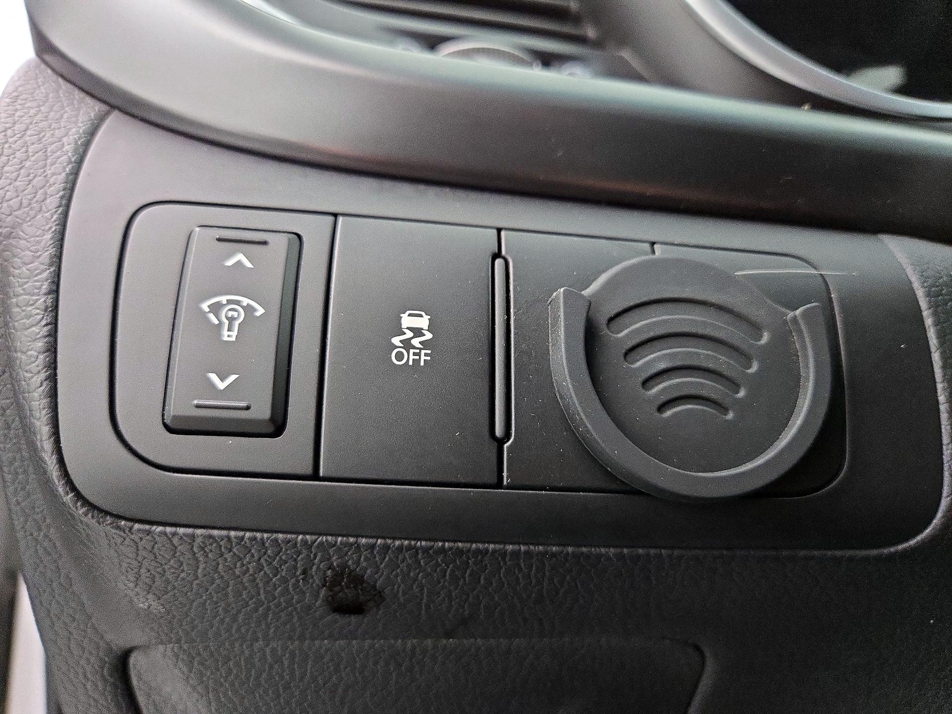 Thumbnail: 2016 Kia Optima - 13
