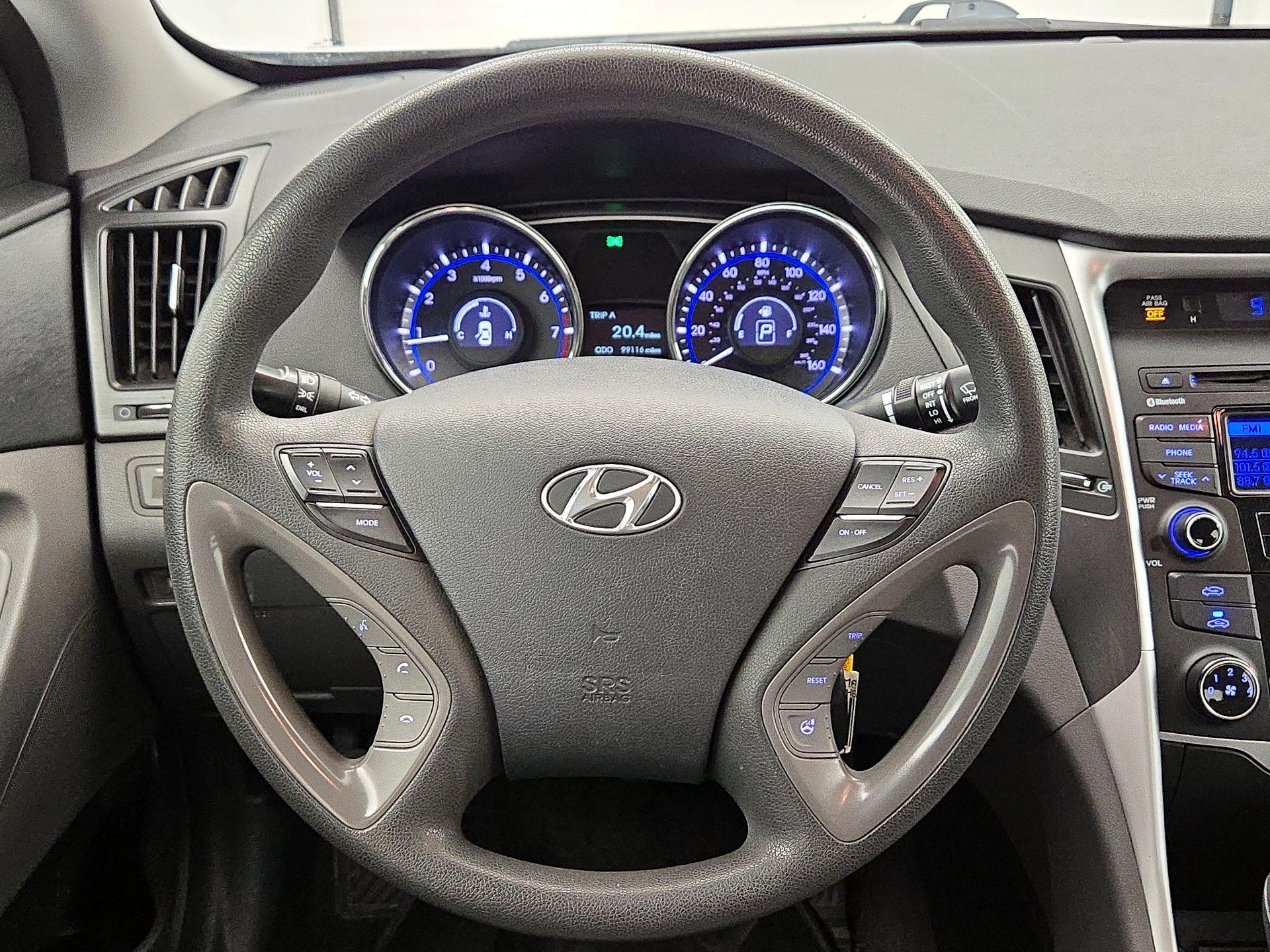 Thumbnail: 2014 Hyundai Sonata - 10