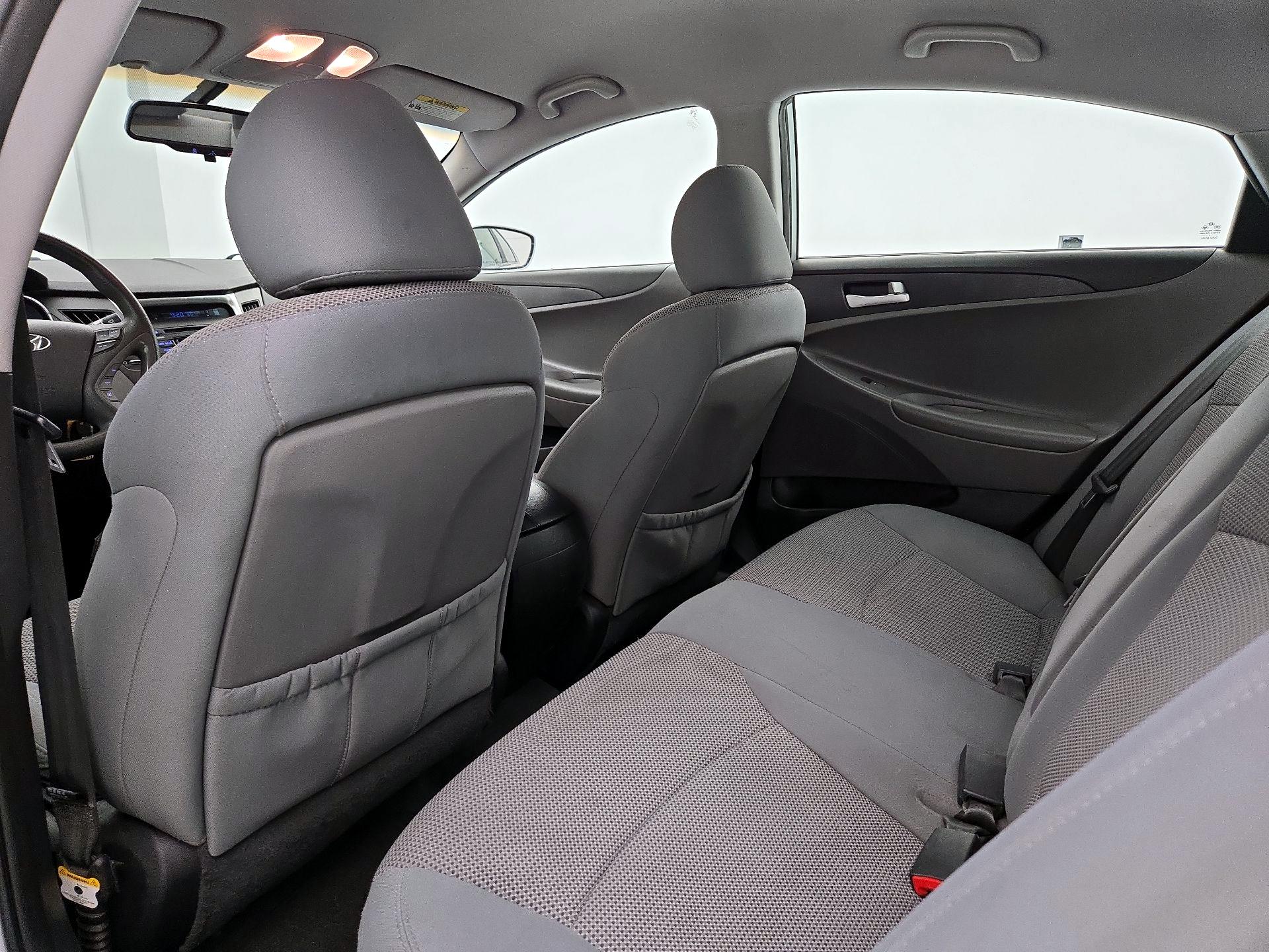 Thumbnail: 2014 Hyundai Sonata - 18
