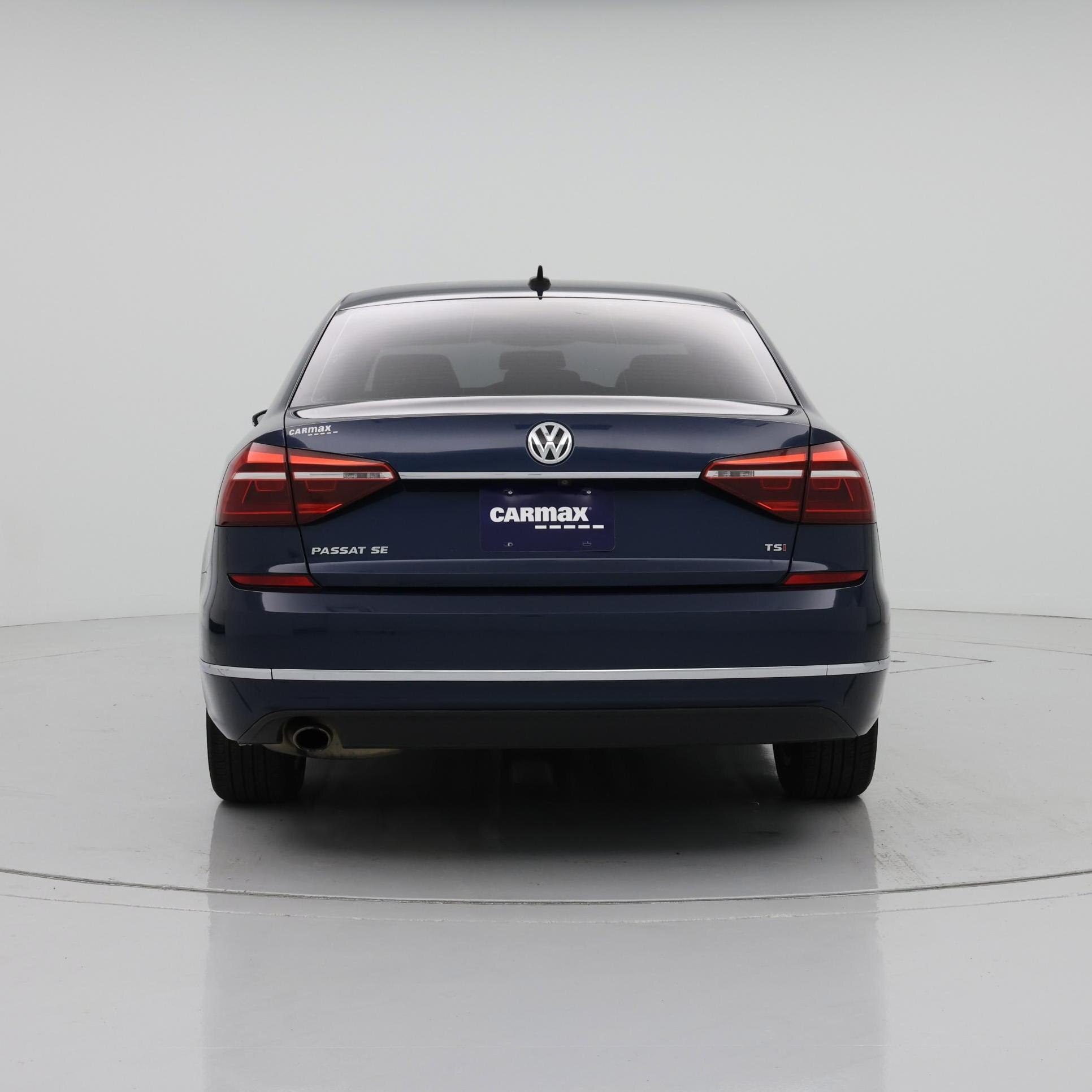 Thumbnail: 2018 Volkswagen Passat - 6