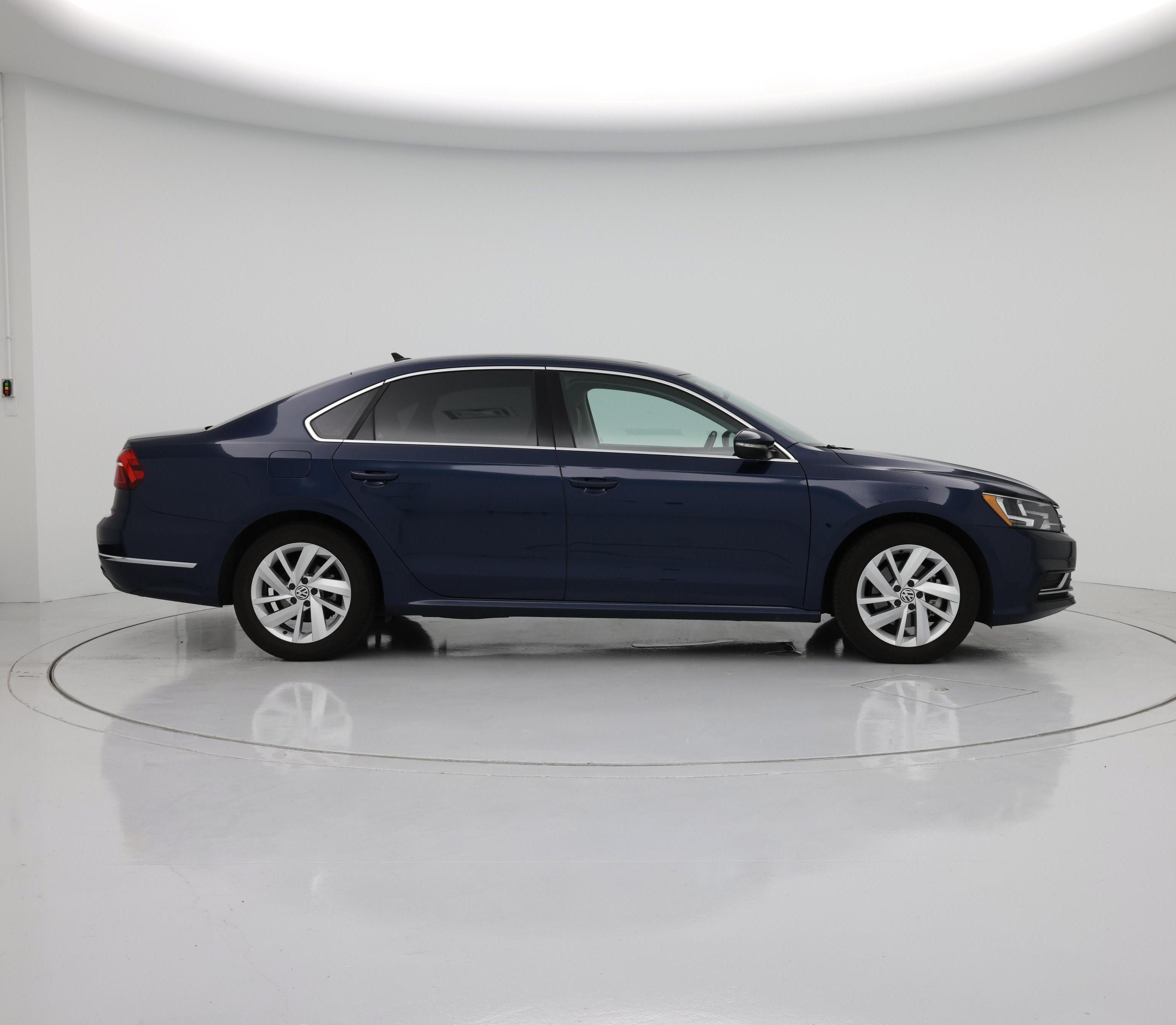 Thumbnail: 2018 Volkswagen Passat - 7