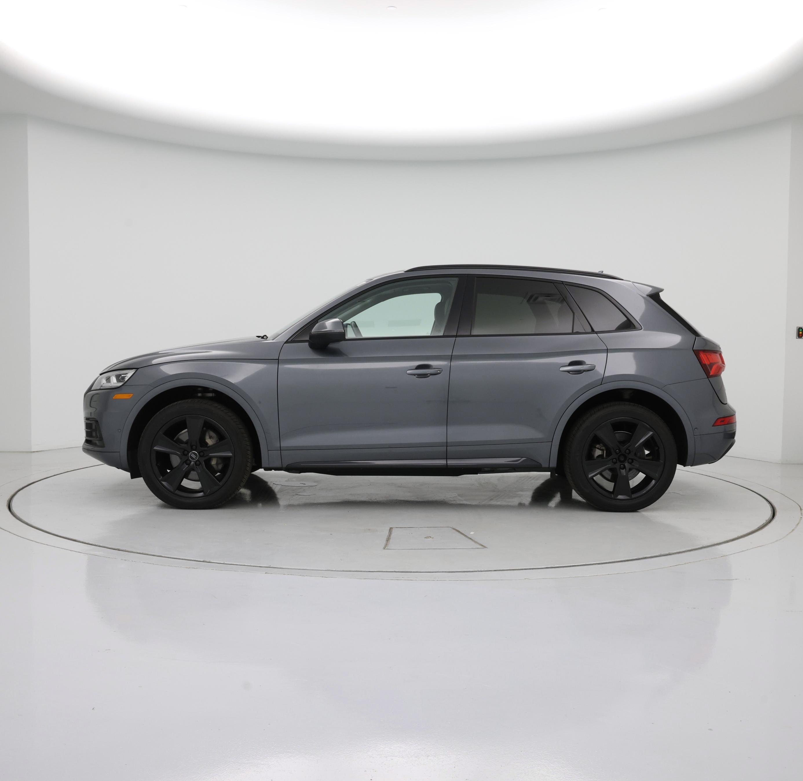 Thumbnail: 2019 Audi Q5 - 3