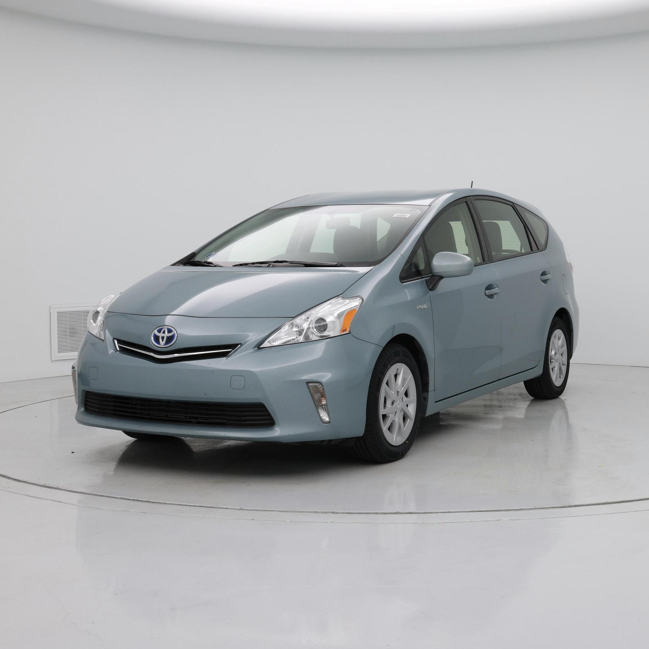 Thumbnail: 2014 Toyota Prius v - 4