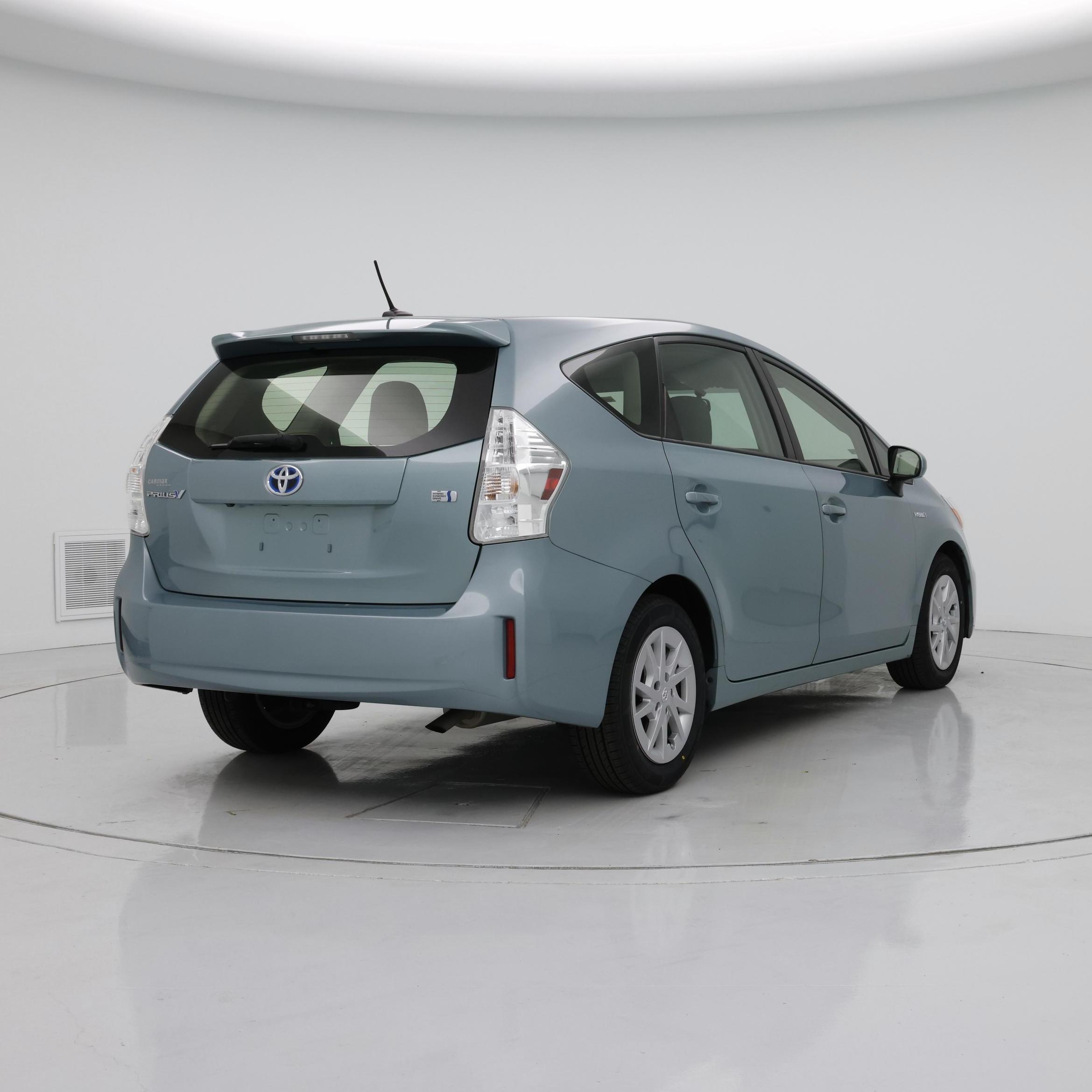 Thumbnail: 2014 Toyota Prius v - 8