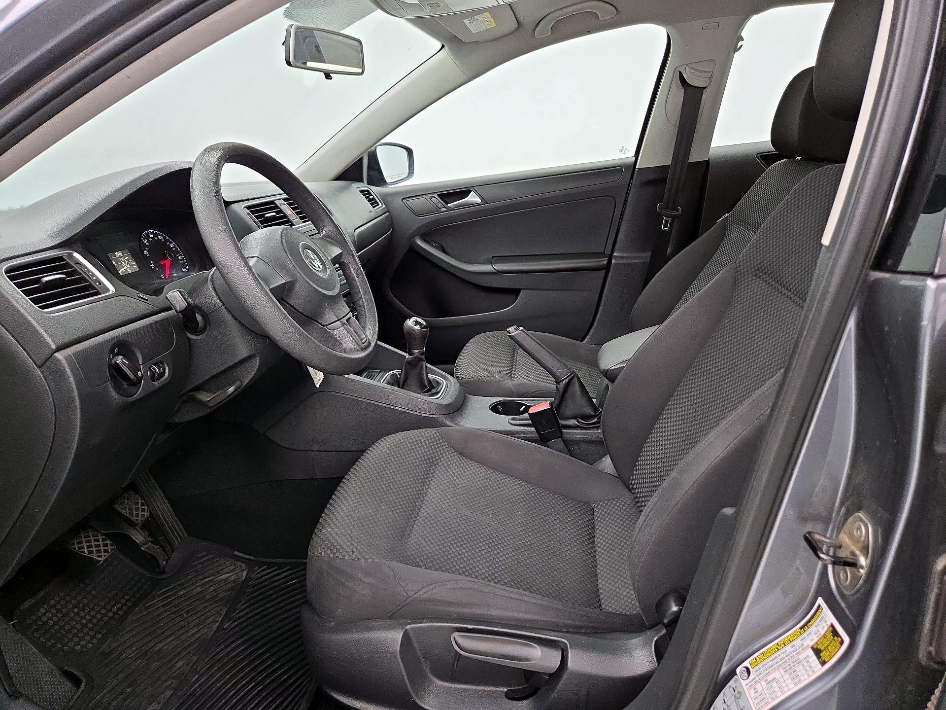 Thumbnail: 2014 Volkswagen Jetta - 11
