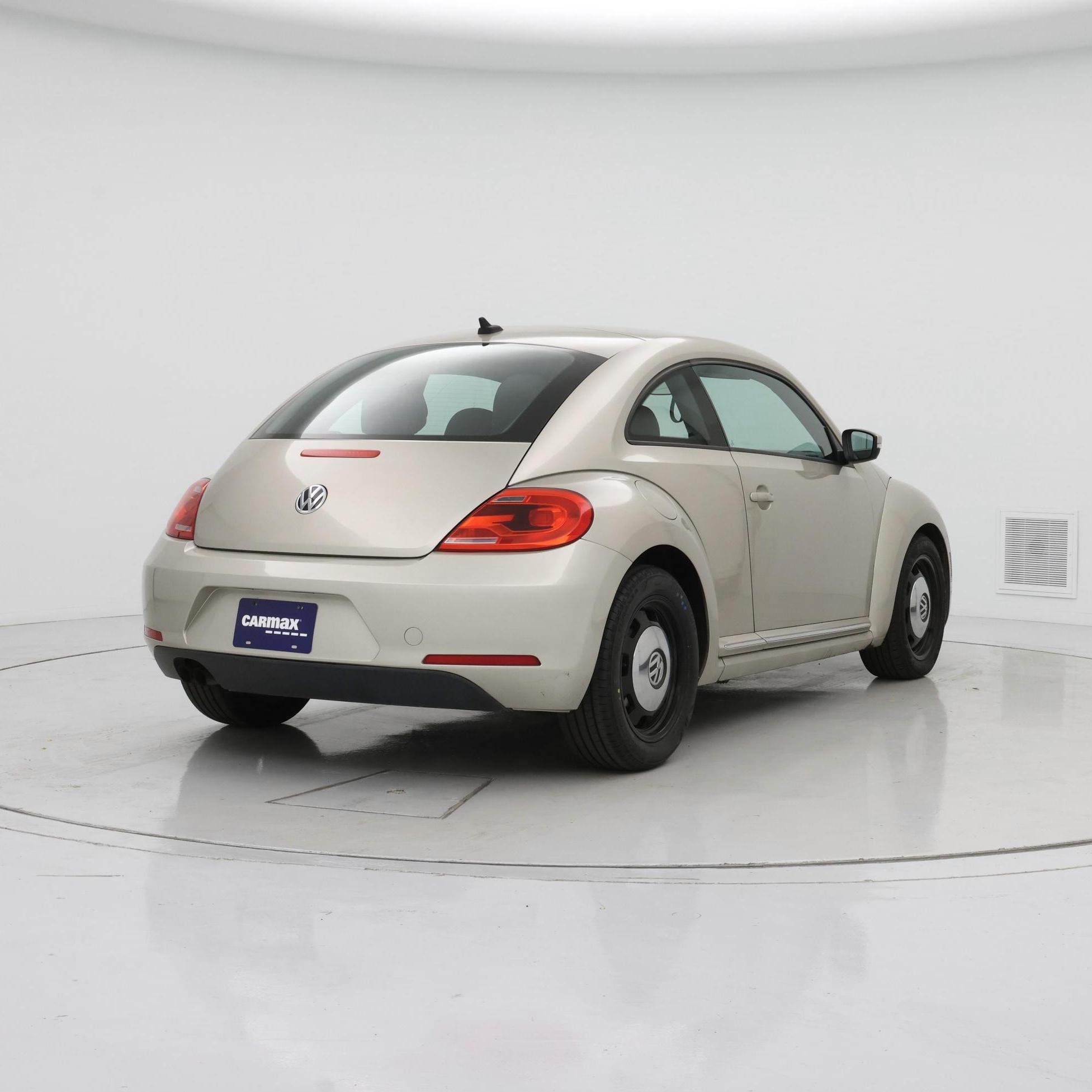 Thumbnail: 2014 Volkswagen Beetle - 8