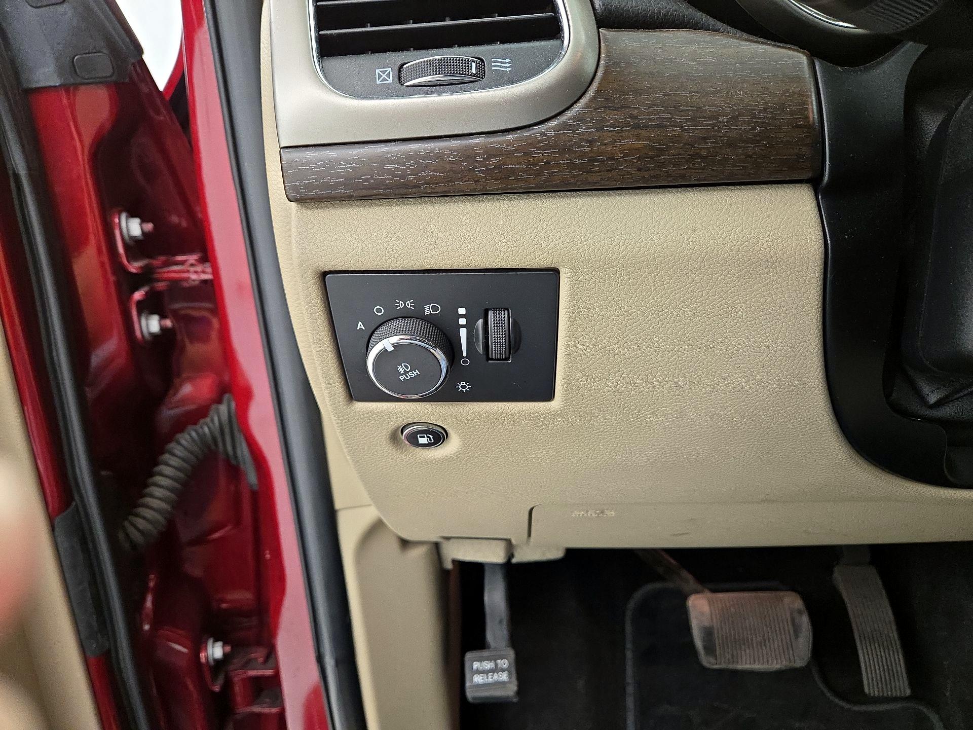 Thumbnail: 2015 Jeep Grand Cherokee - 13