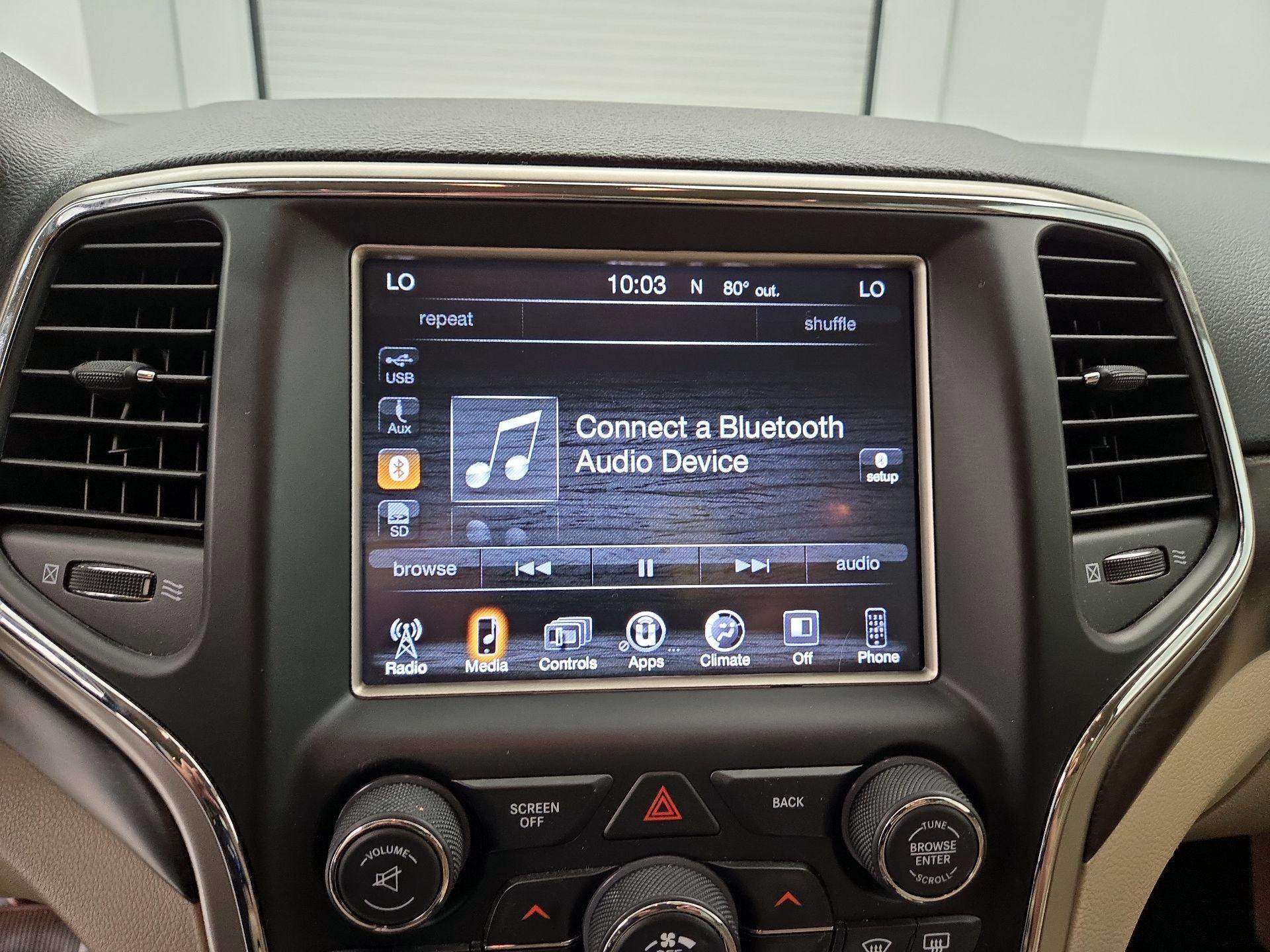 Thumbnail: 2015 Jeep Grand Cherokee - 14