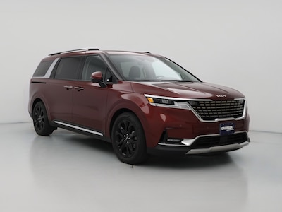Red 2022 Kia Carnival SX