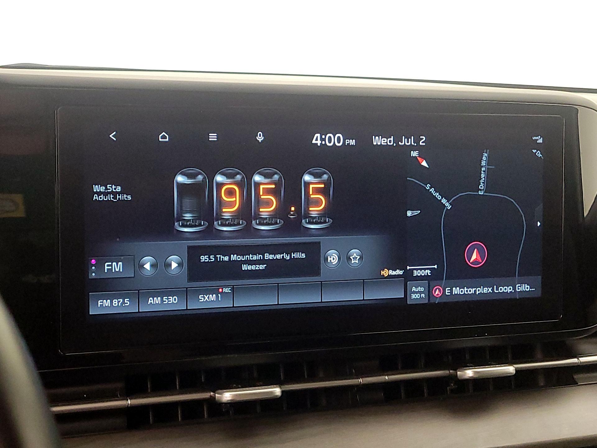 Thumbnail: 2022 Kia Carnival - 16