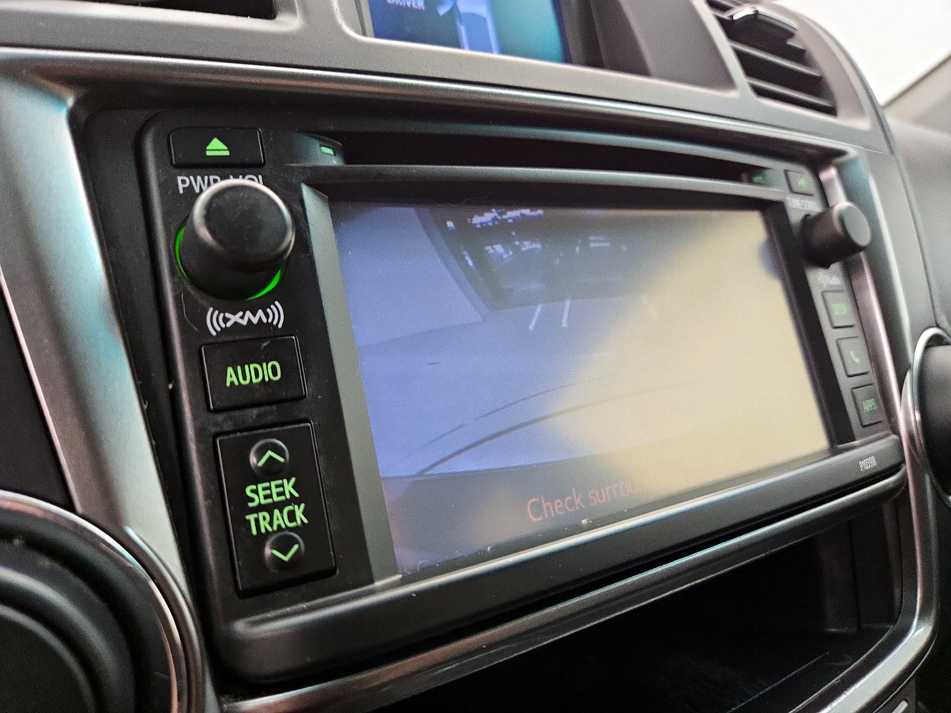 Thumbnail: 2013 Toyota Highlander - 14