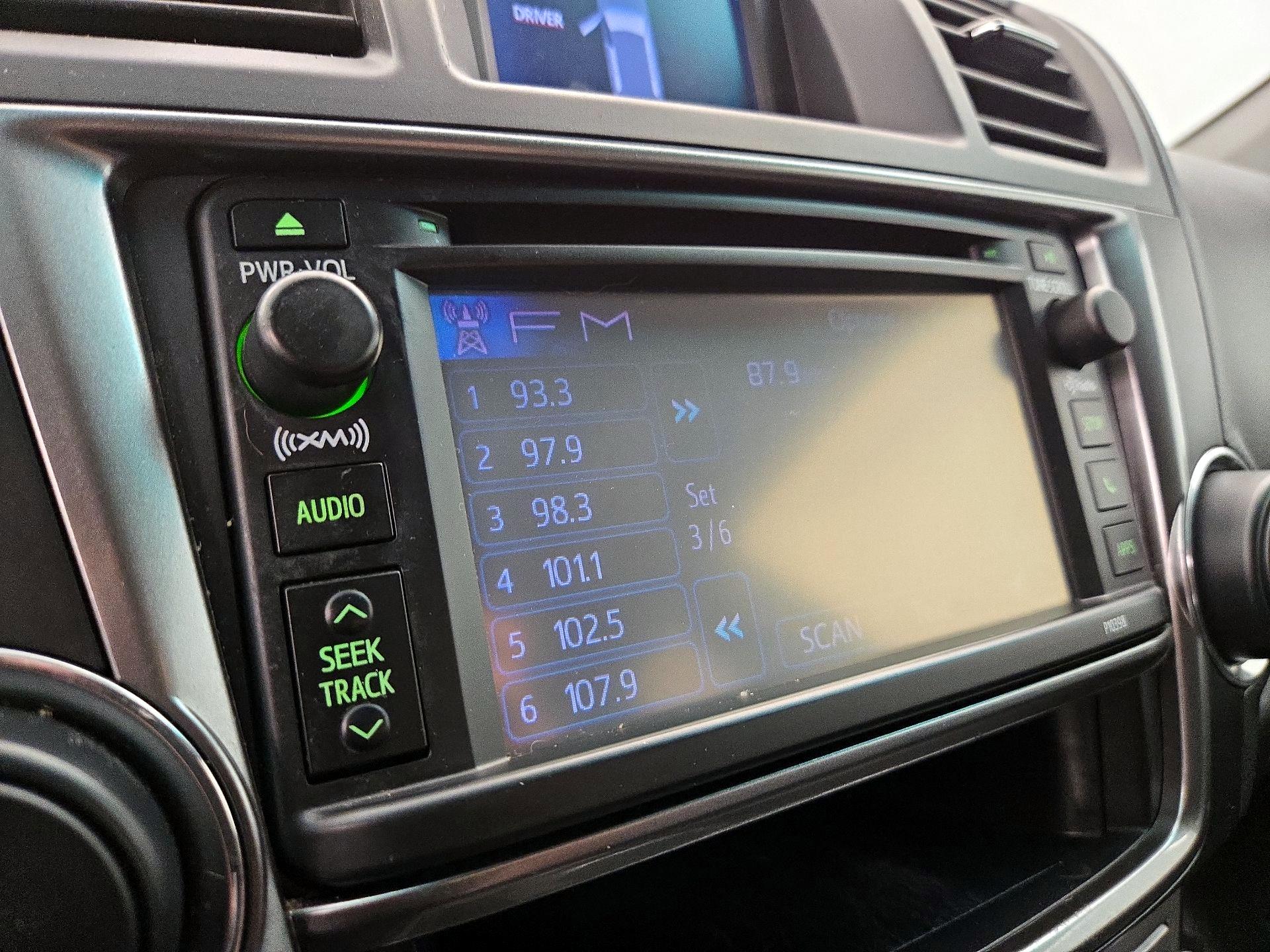 Thumbnail: 2013 Toyota Highlander - 15