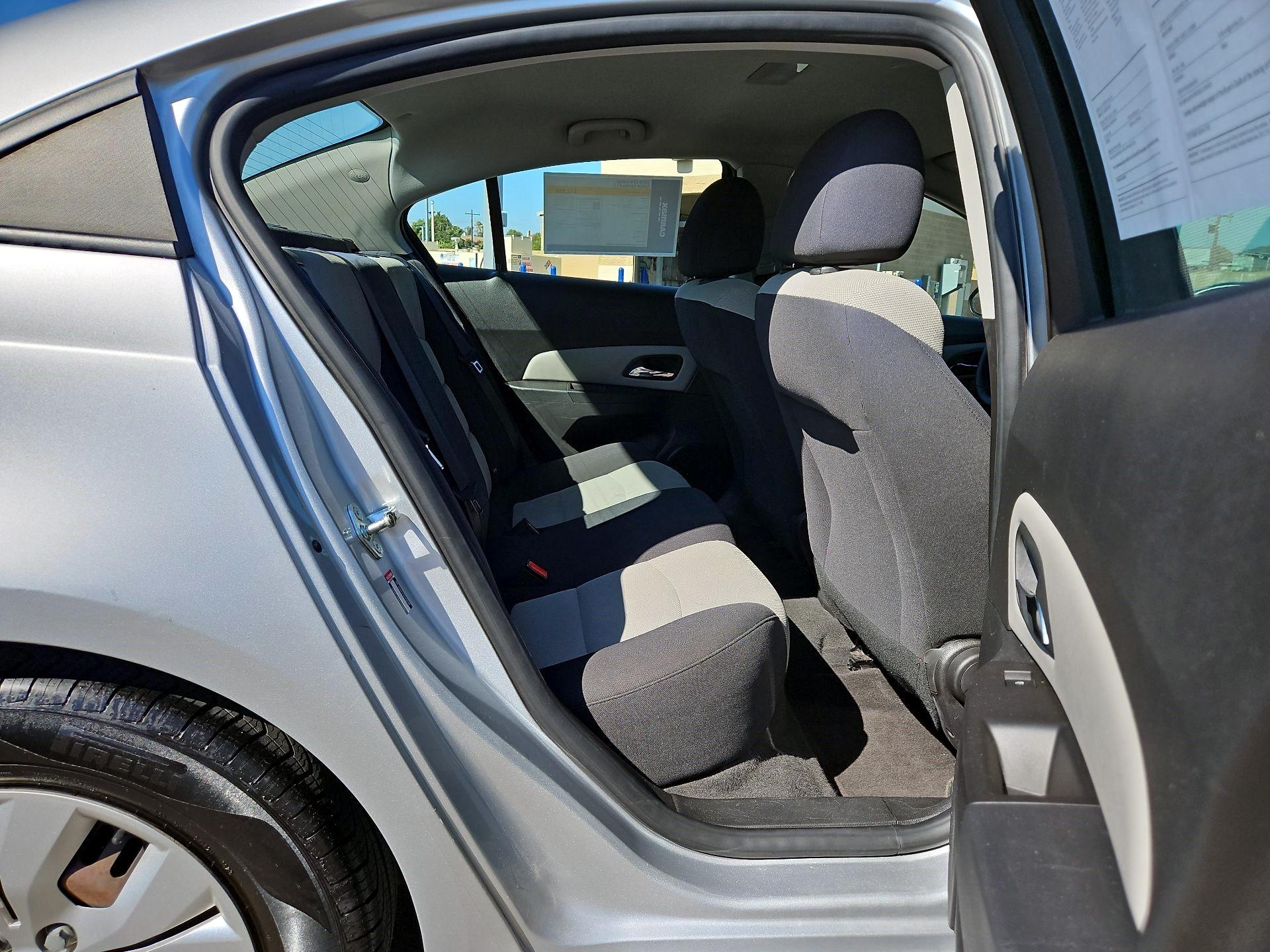 Thumbnail: 2016 Chevrolet Cruze - 15