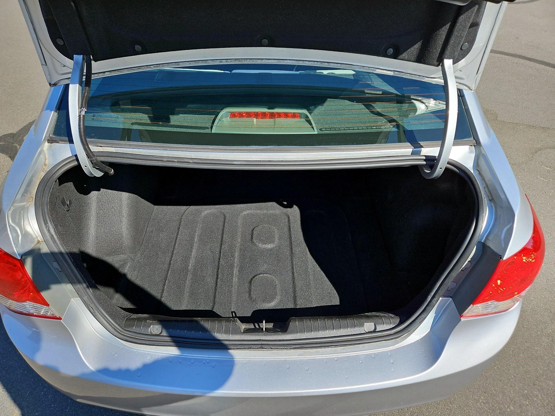 Thumbnail: 2016 Chevrolet Cruze - 16