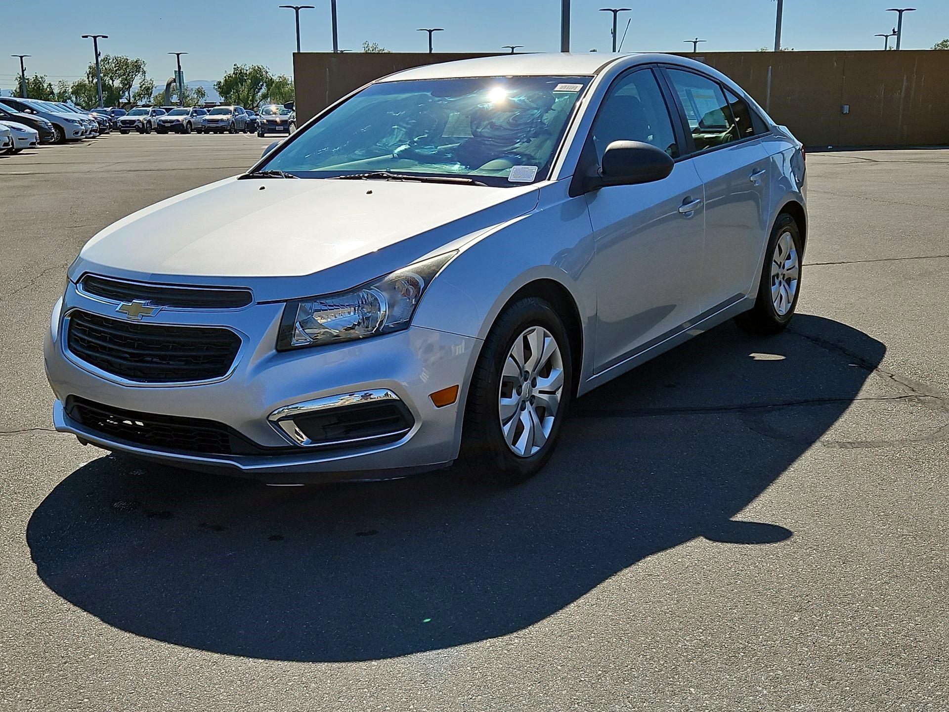 Thumbnail: 2016 Chevrolet Cruze - 3