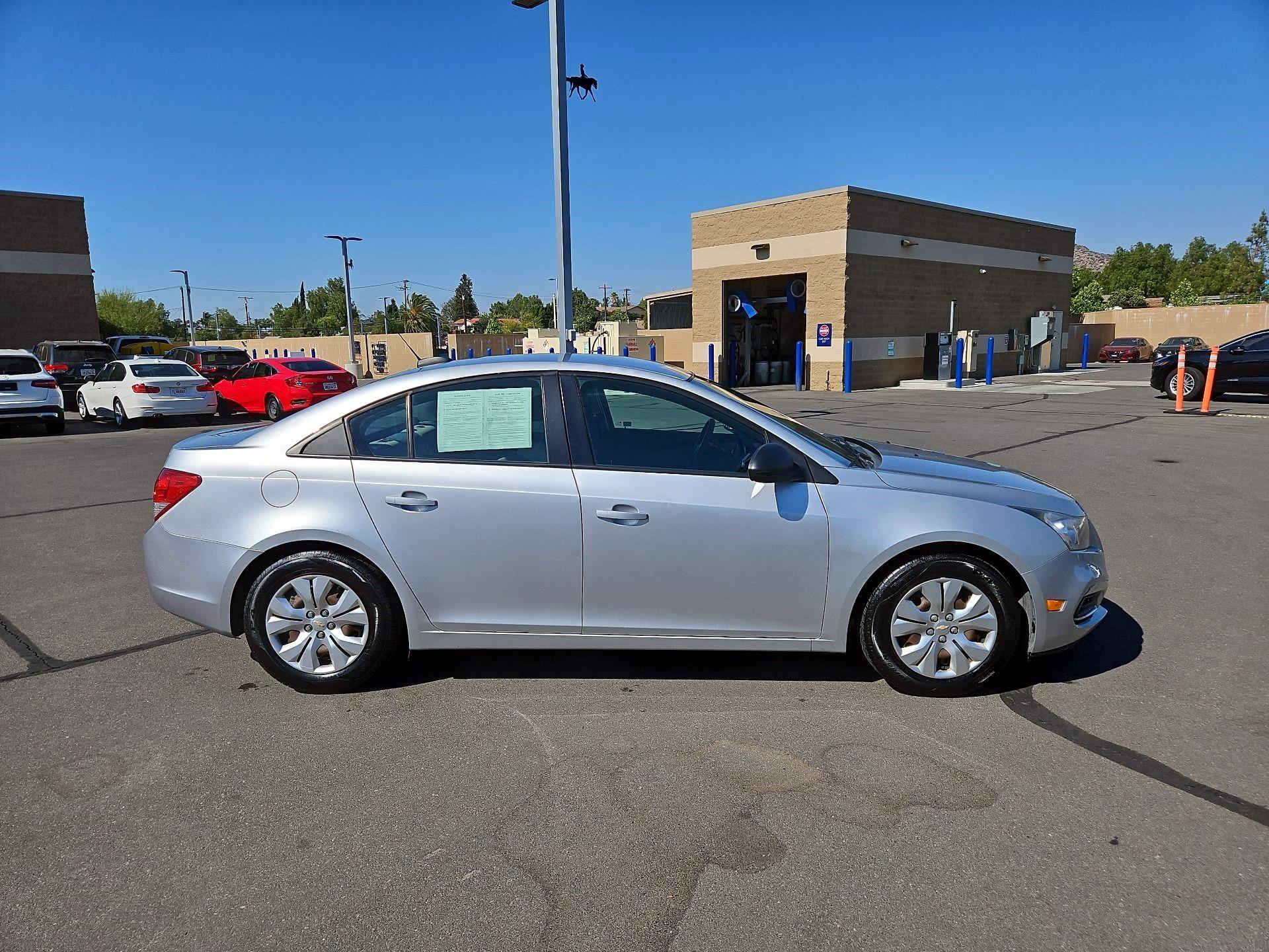 Thumbnail: 2016 Chevrolet Cruze - 4
