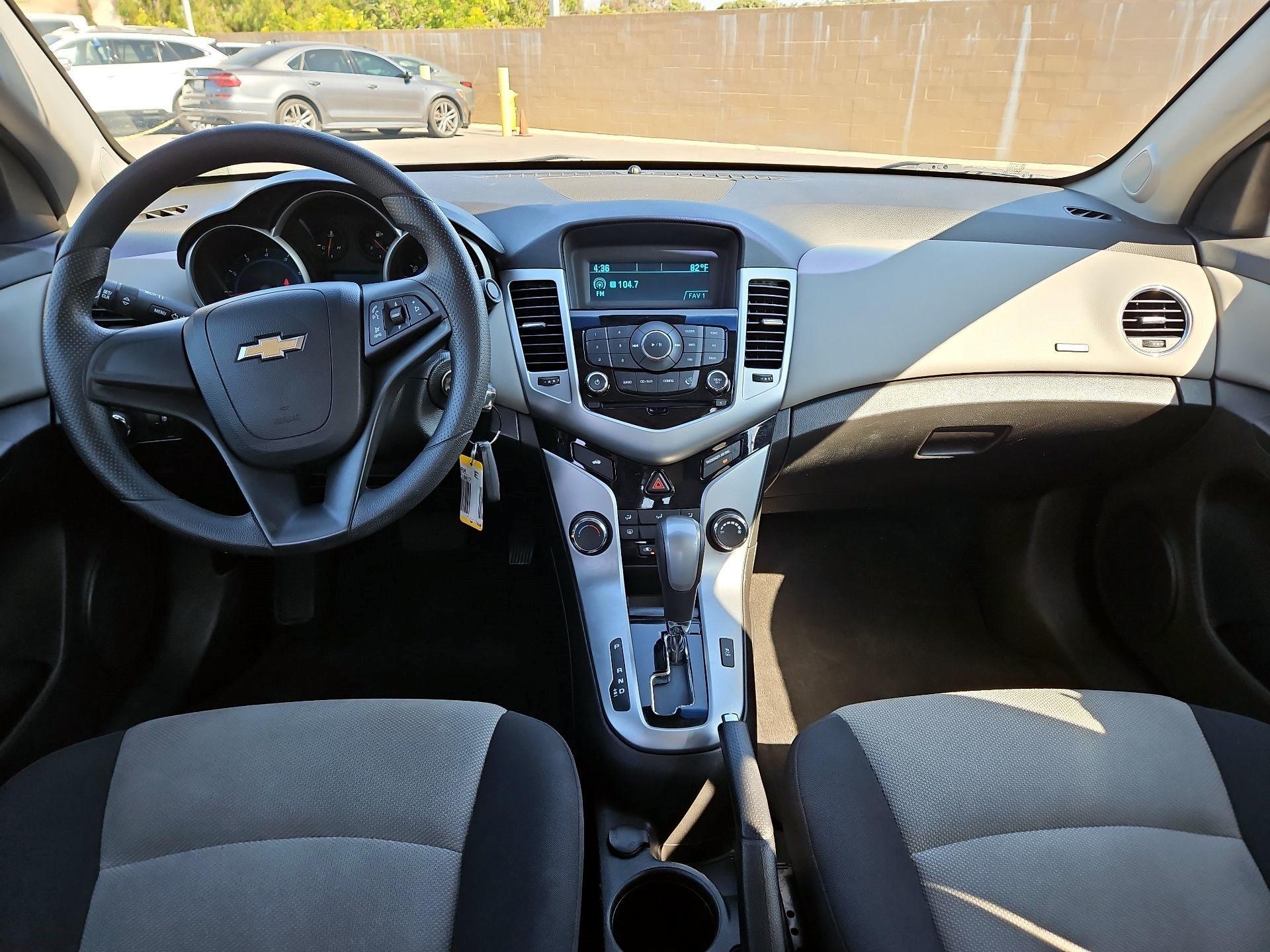 Thumbnail: 2016 Chevrolet Cruze - 8