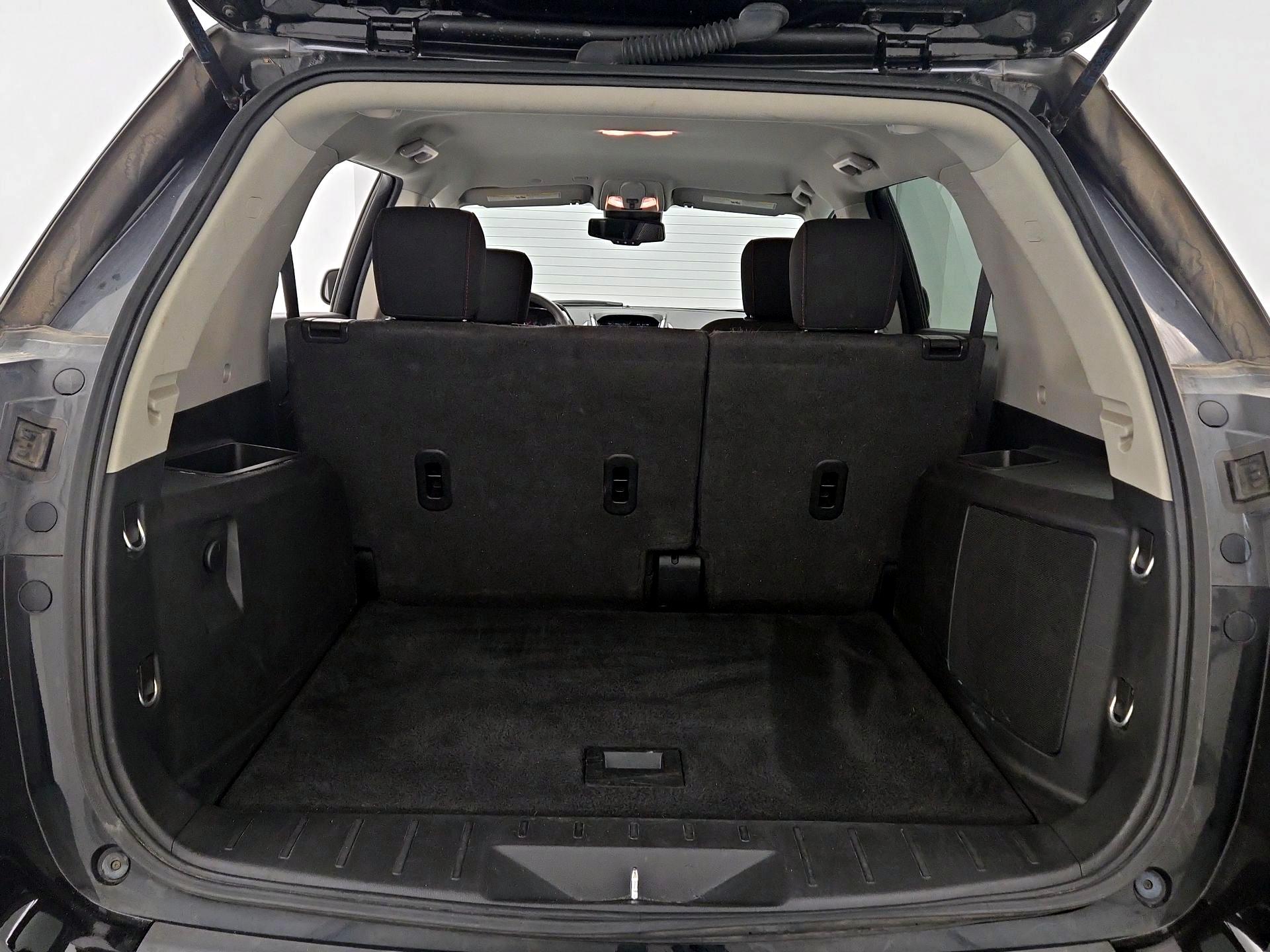 Thumbnail: 2017 GMC Terrain - 19