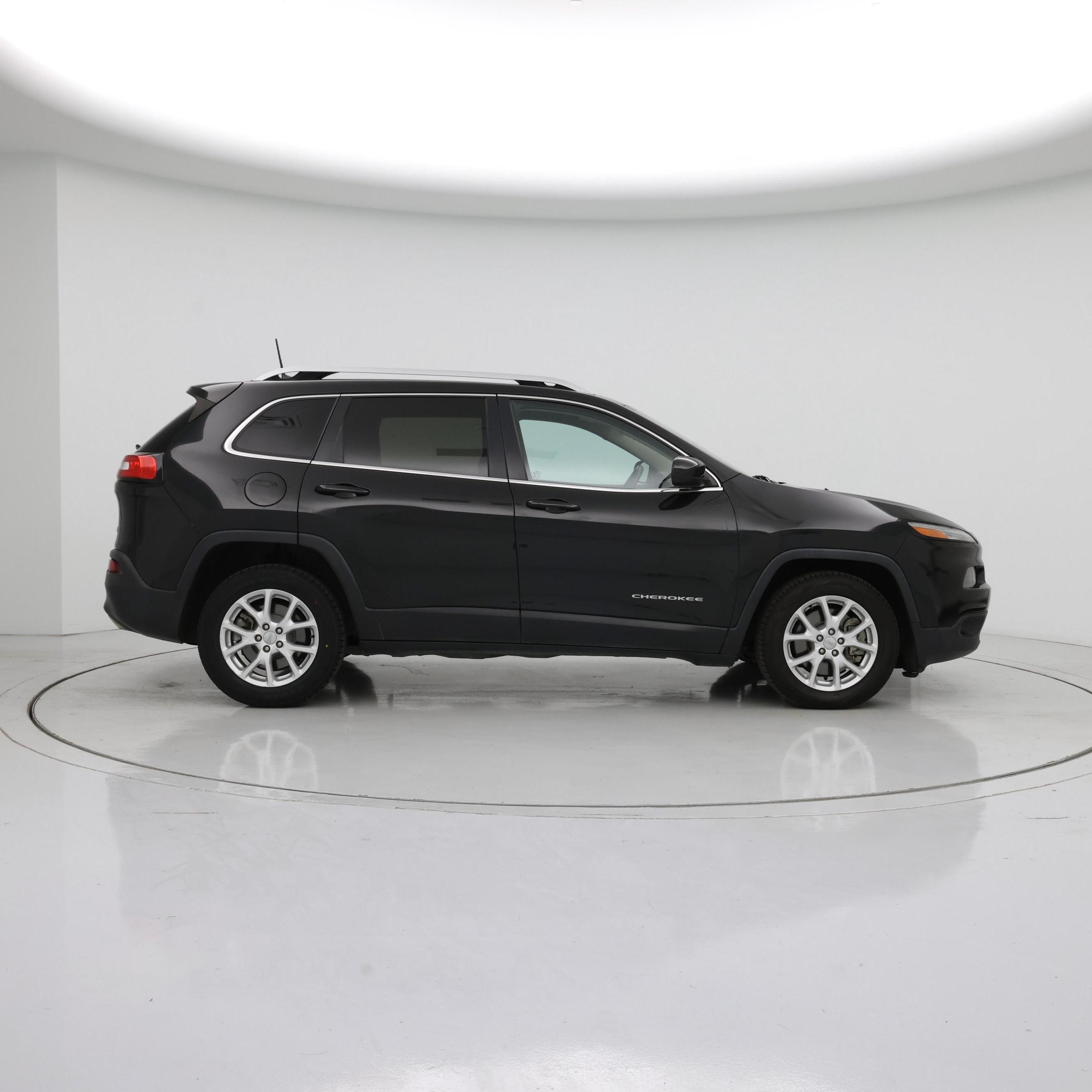 Thumbnail: 2015 Jeep Cherokee - 7