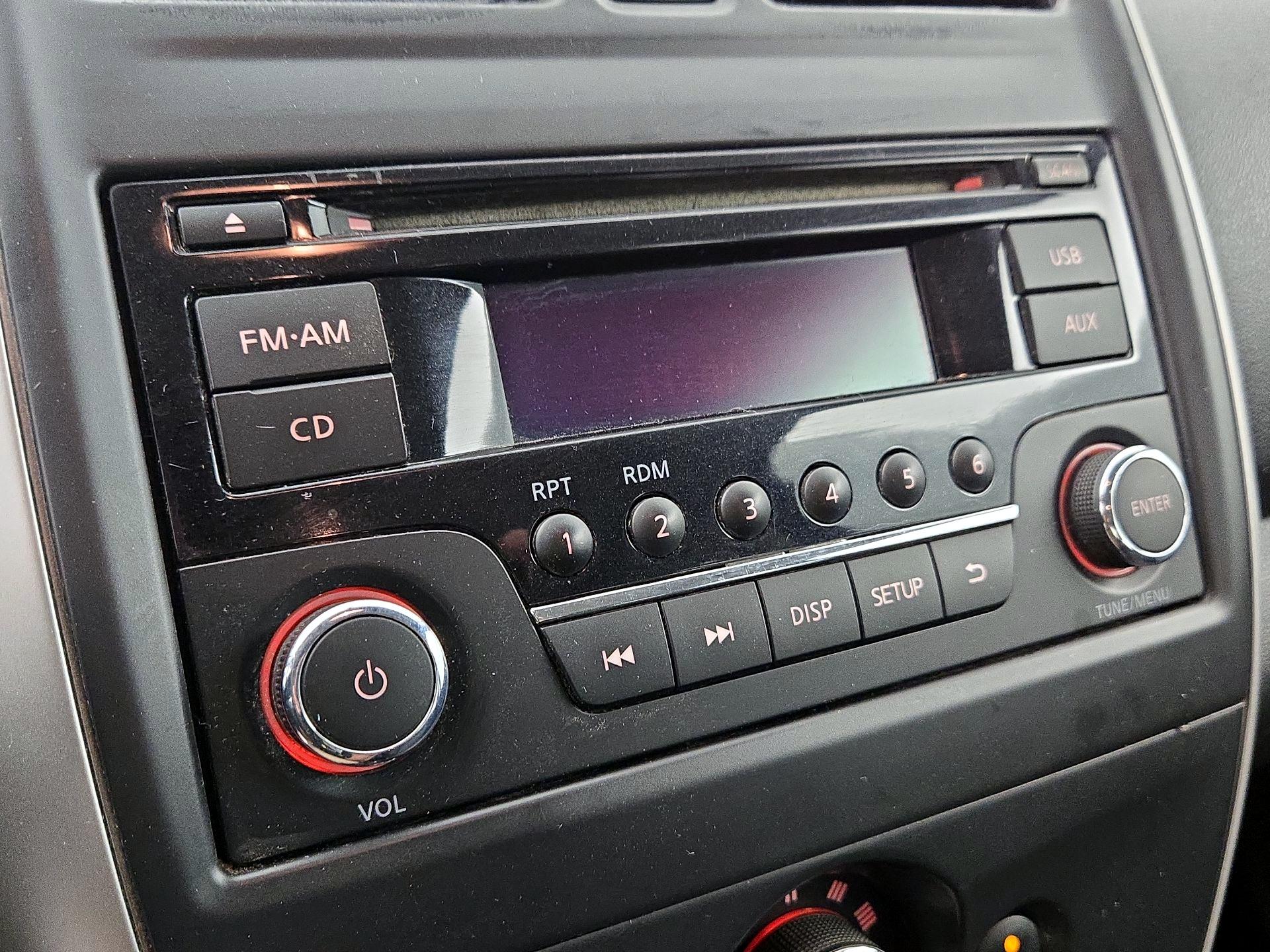 Thumbnail: 2015 Nissan Versa - 14