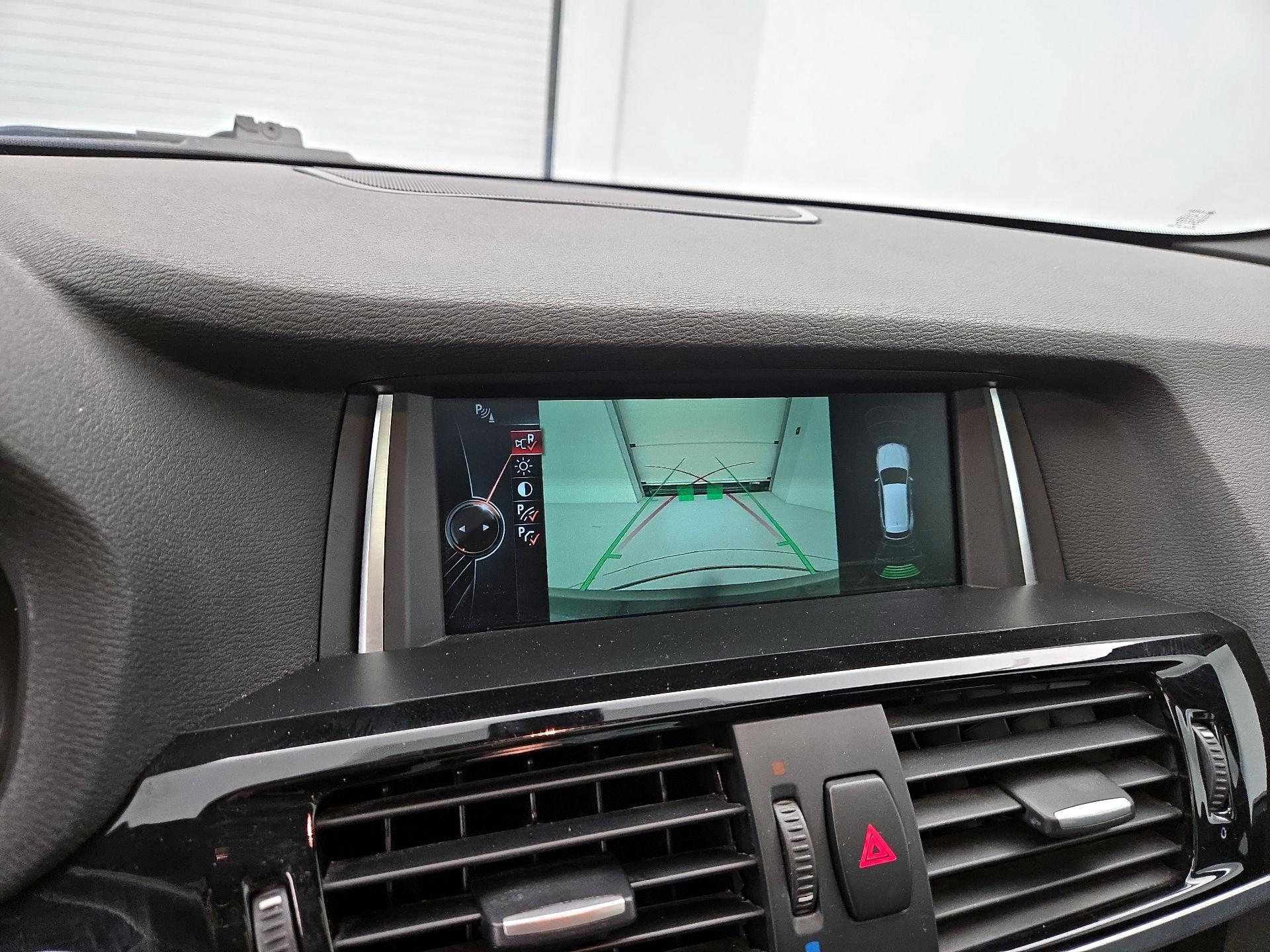 Thumbnail: 2015 BMW X3 - 15