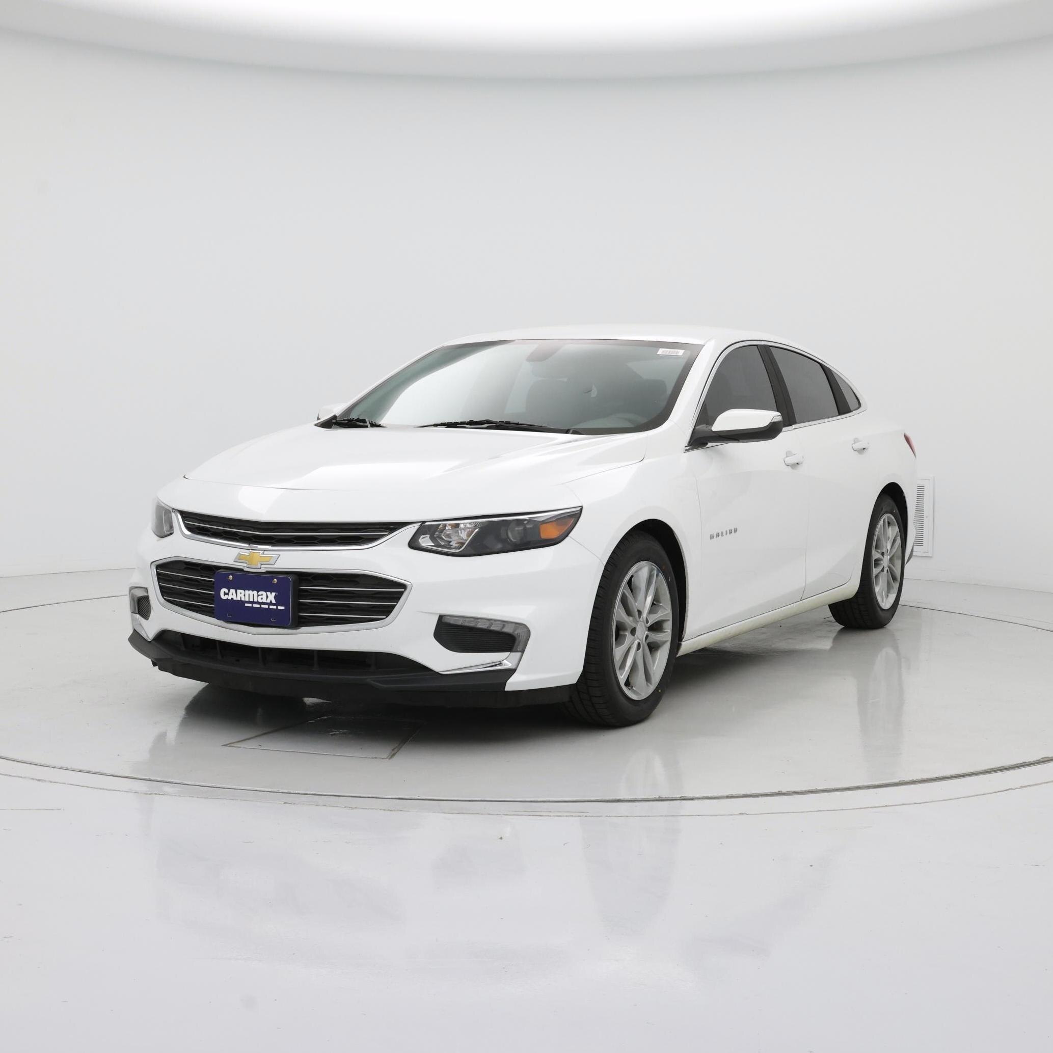Thumbnail: 2016 Chevrolet Malibu - 4
