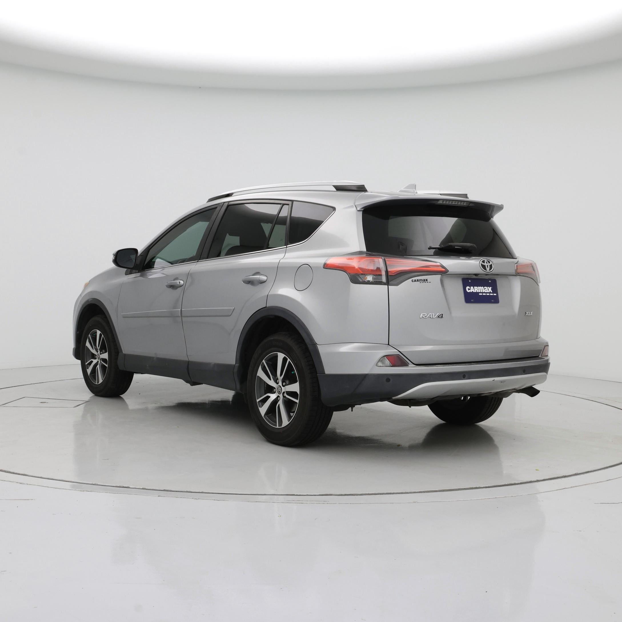 Thumbnail: 2016 Toyota RAV4 - 2