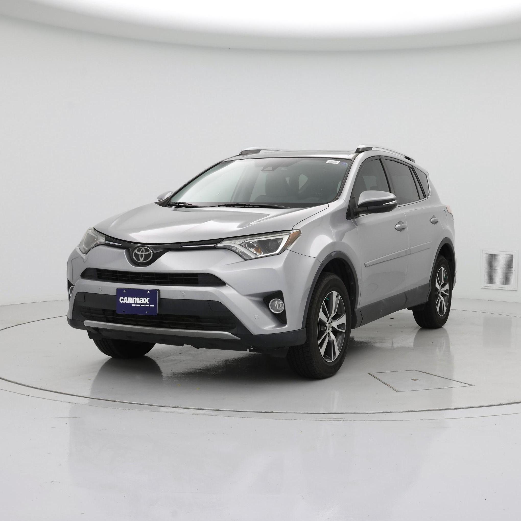 Thumbnail: 2016 Toyota RAV4 - 4