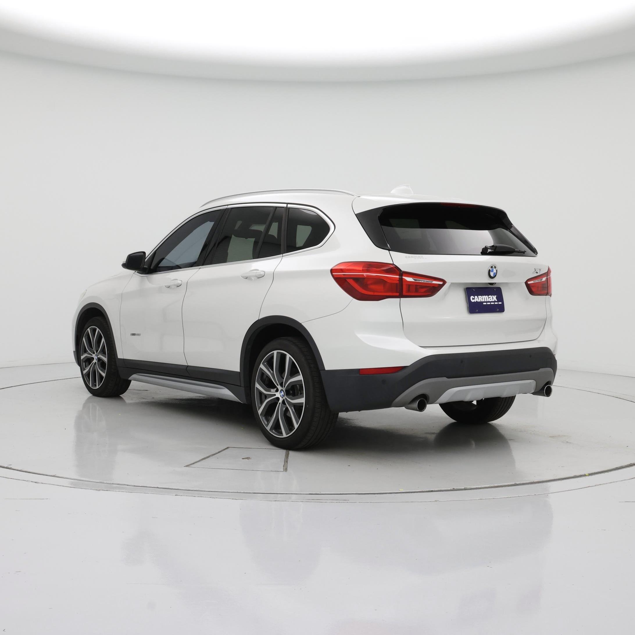 Thumbnail: 2017 BMW X1 - 2