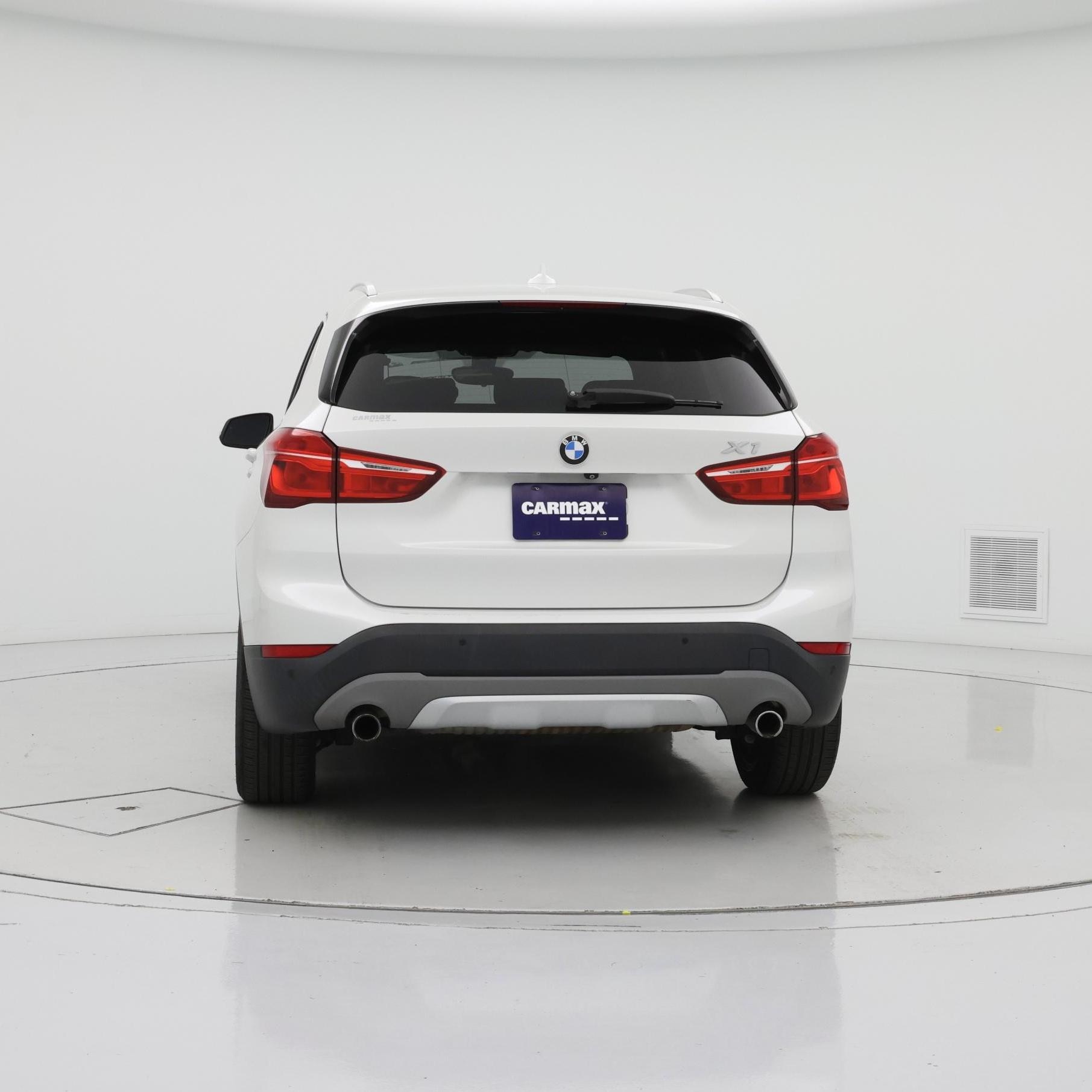 Thumbnail: 2017 BMW X1 - 6