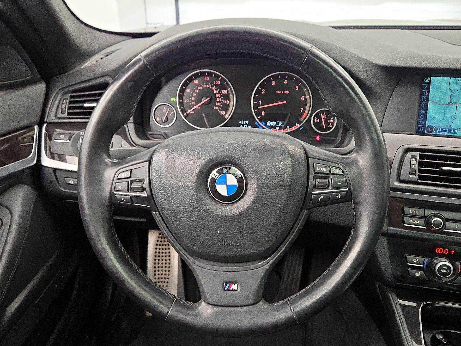 Thumbnail: 2013 BMW 5 Series - 10