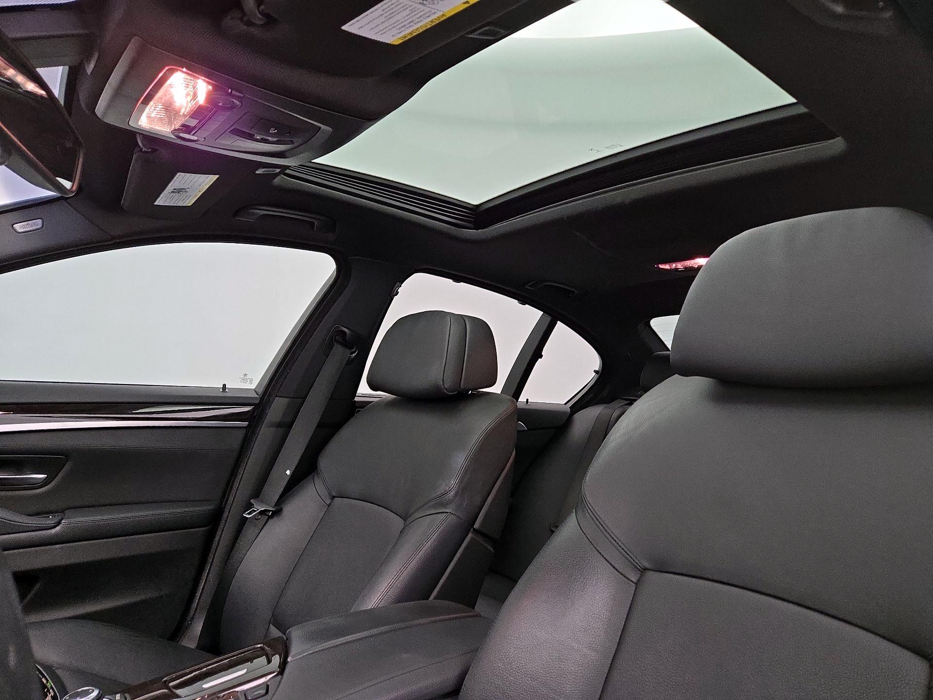 Thumbnail: 2013 BMW 5 Series - 20