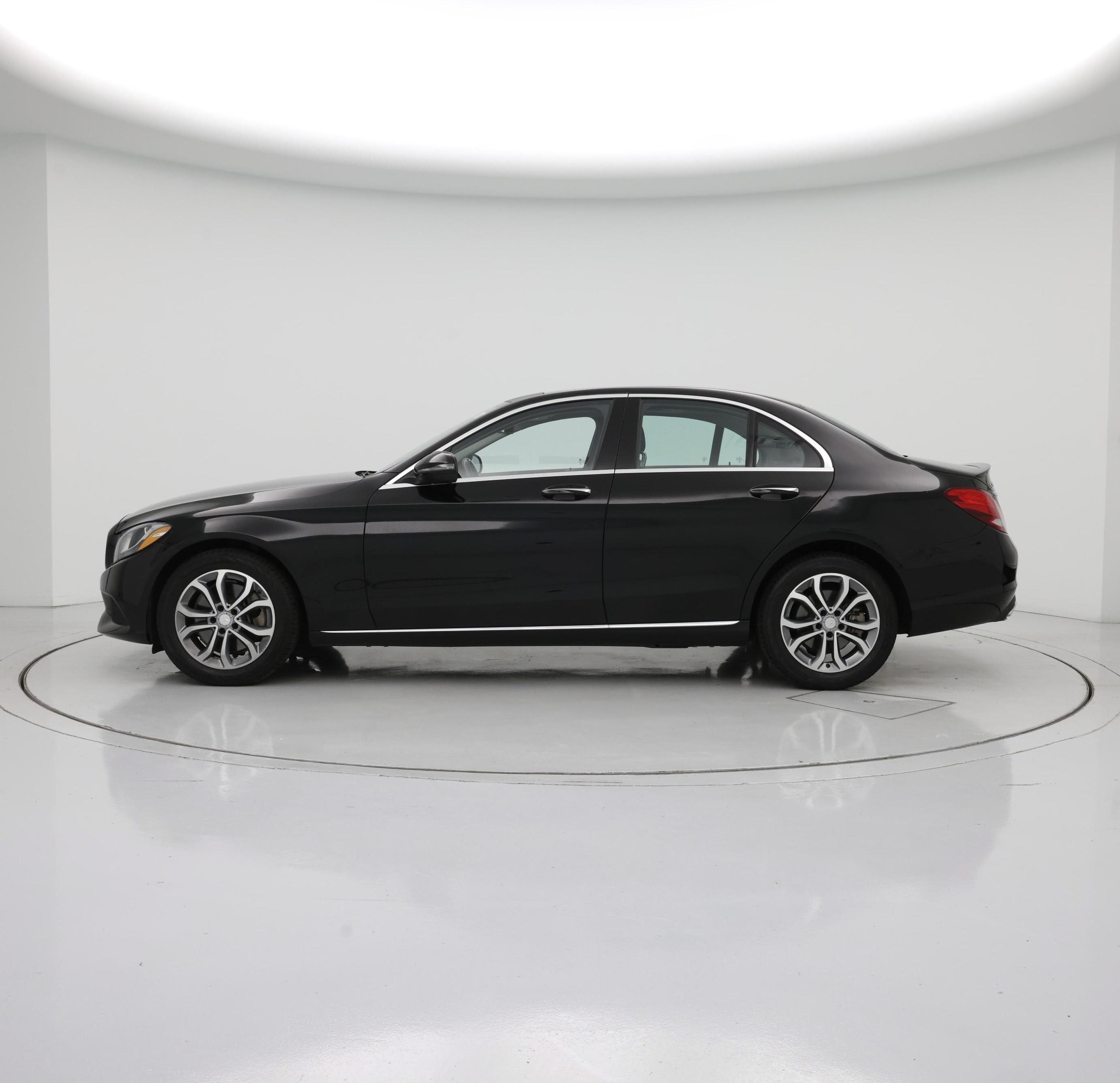 Thumbnail: 2016 Mercedes-Benz C-Class - 3