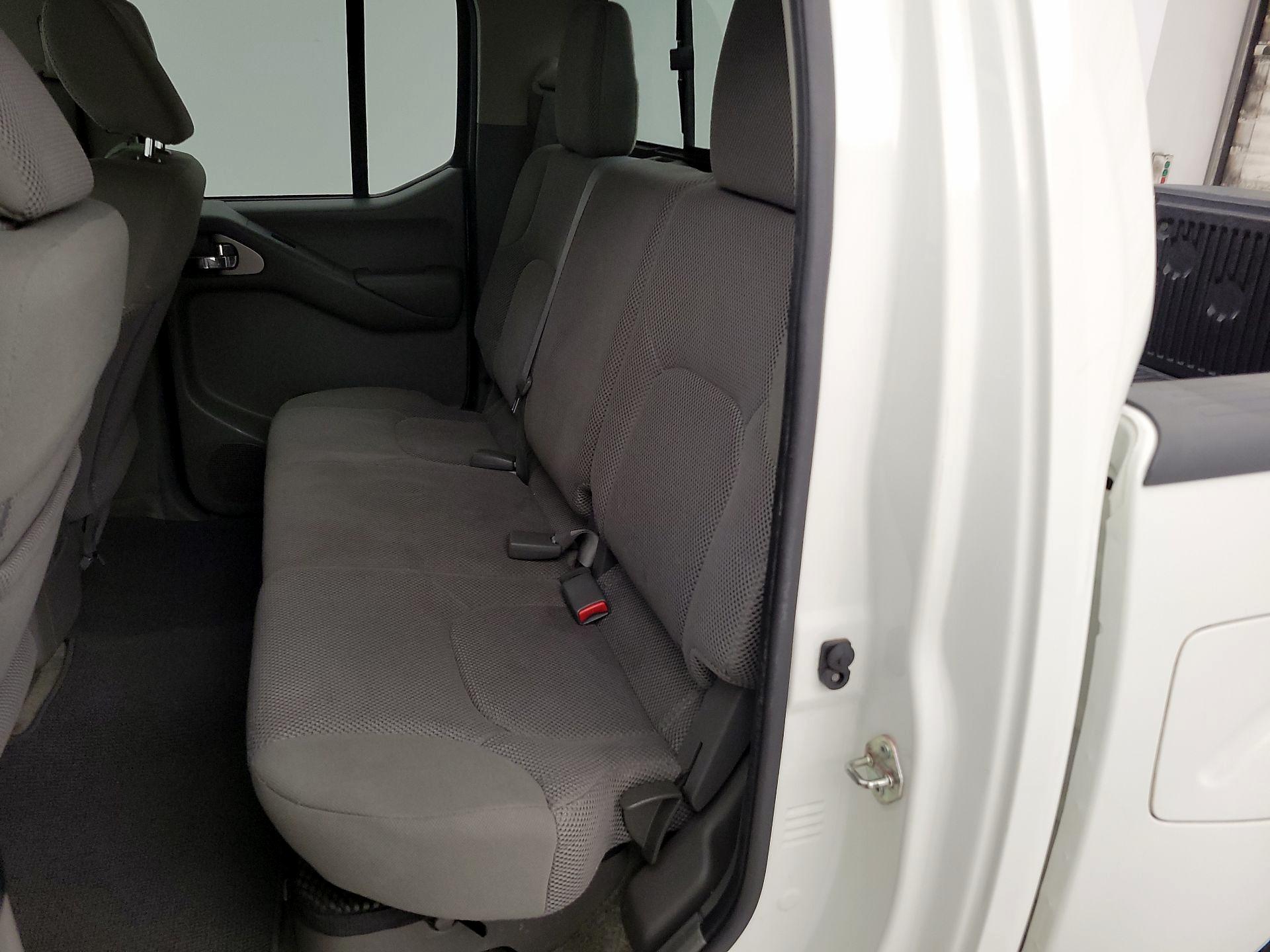 Thumbnail: 2017 Nissan Frontier - 18