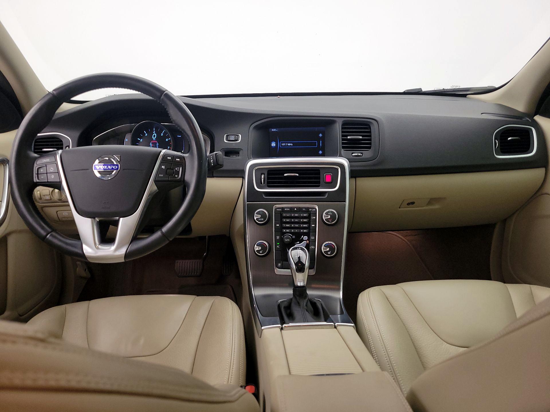 Thumbnail: 2014 Volvo S60 - 9