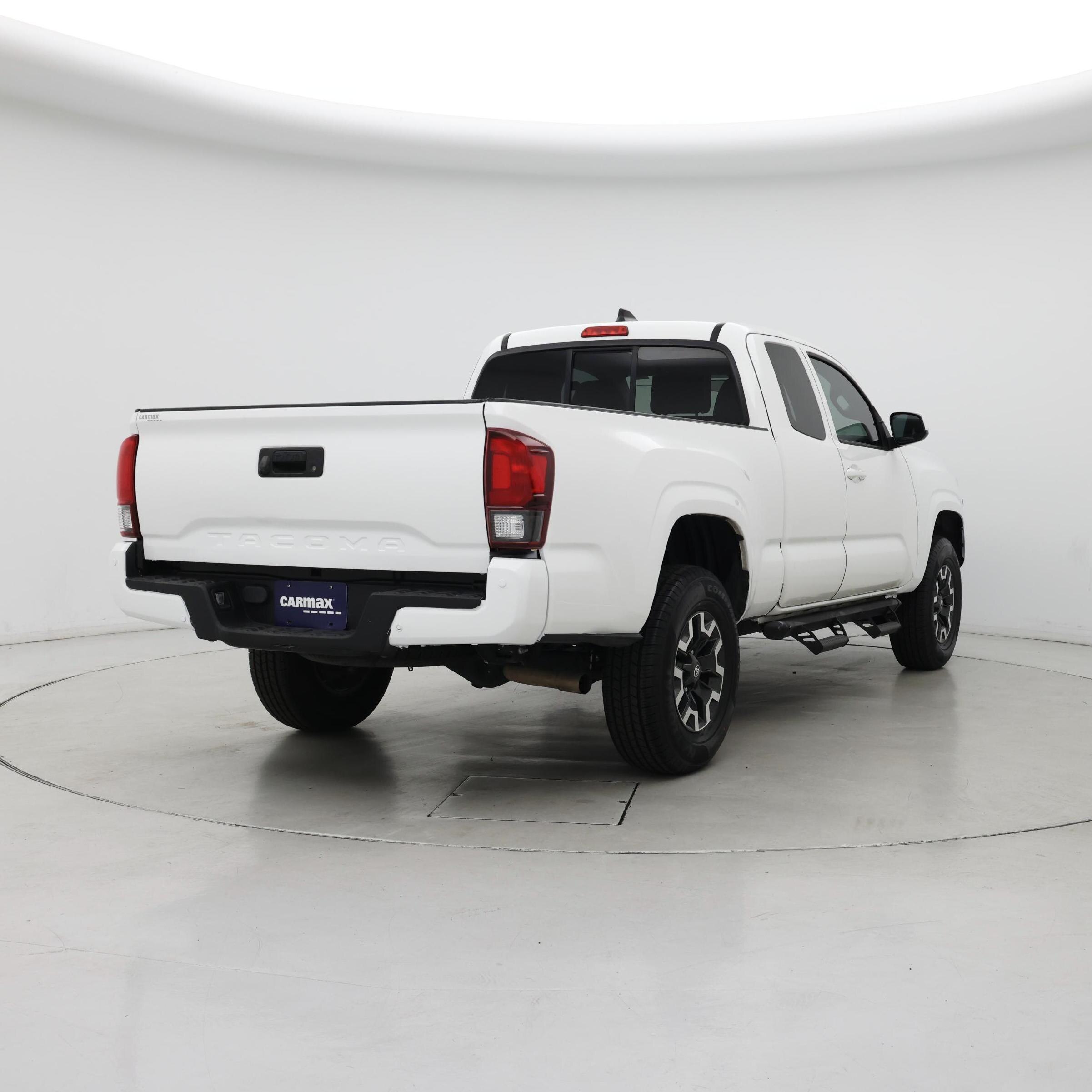 Thumbnail: 2020 Toyota Tacoma - 8