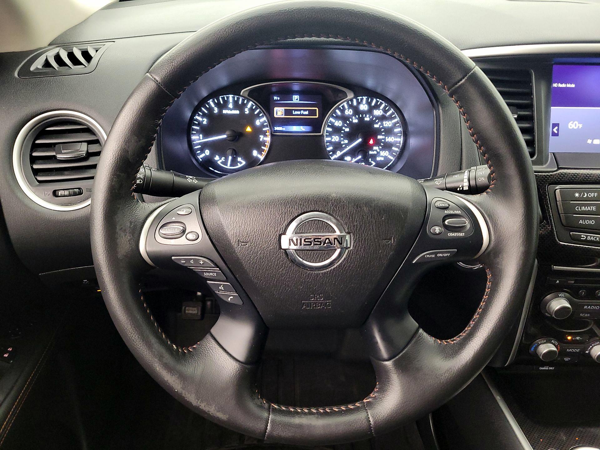 Thumbnail: 2020 Nissan Pathfinder - 10