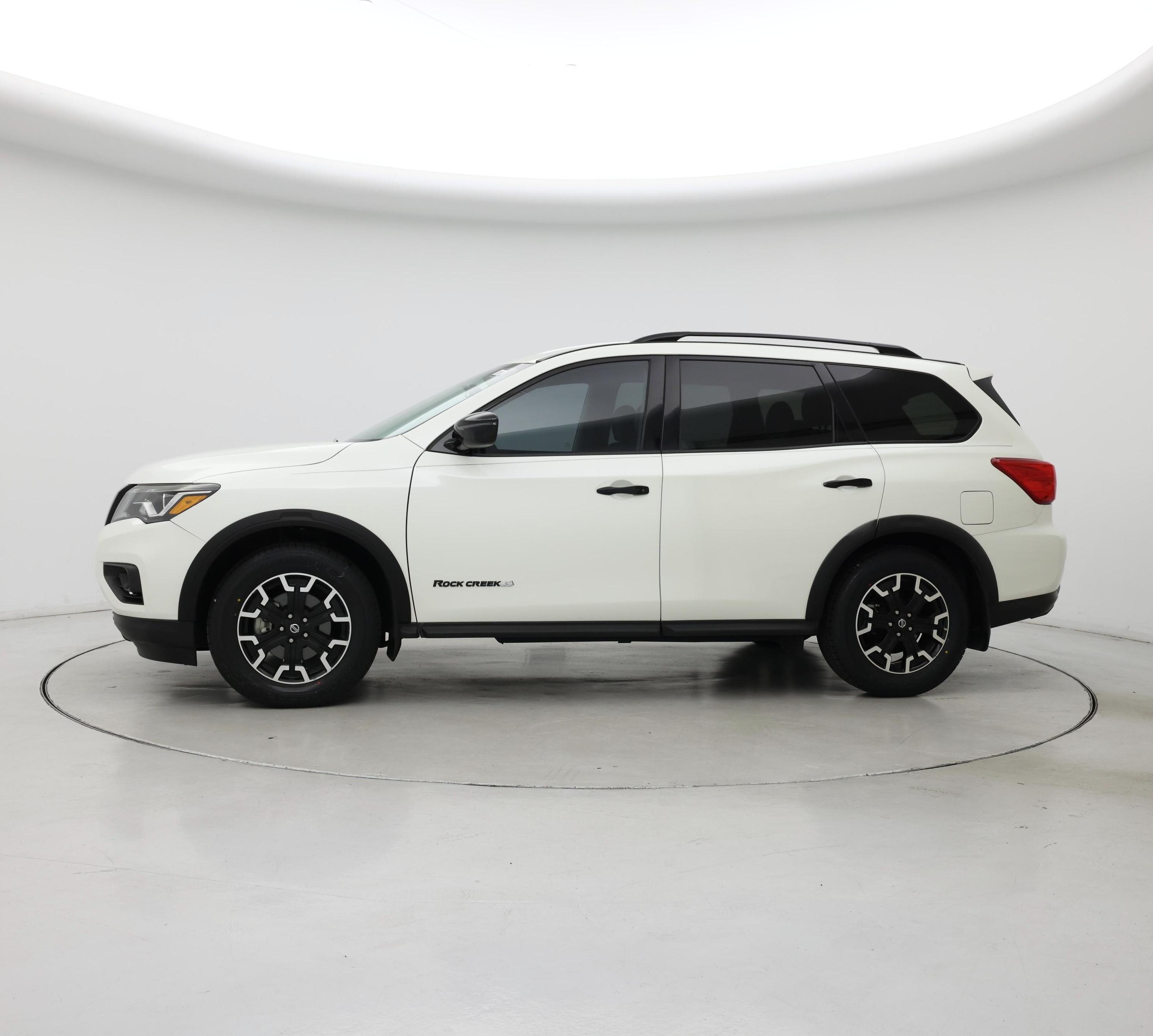 Thumbnail: 2020 Nissan Pathfinder - 3