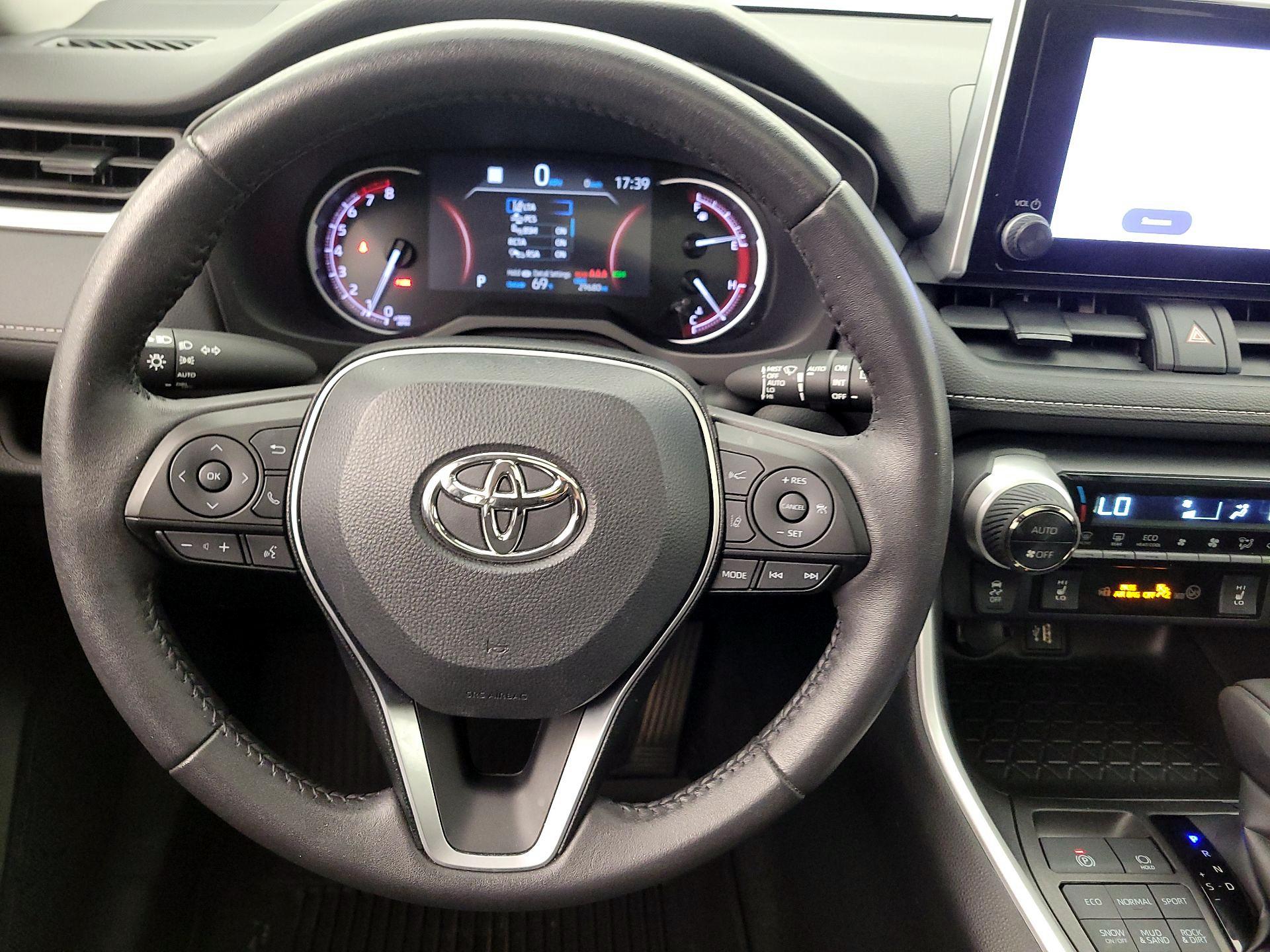 Thumbnail: 2023 Toyota RAV4 - 10